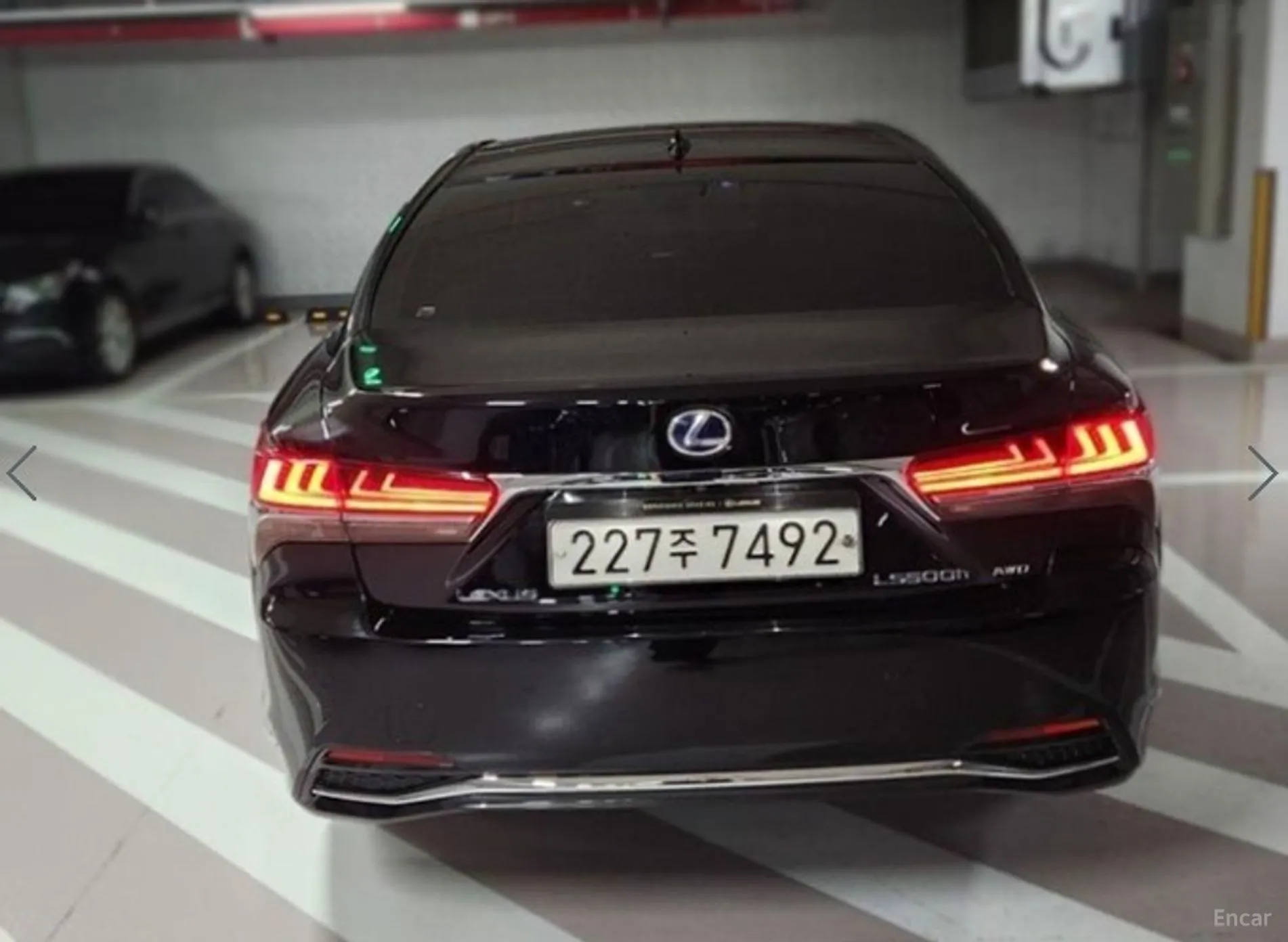 Lexus LS500h Gen 5 превью 4
