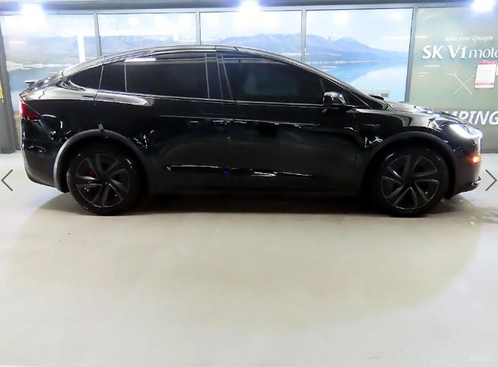 Tesla Model X превью 3