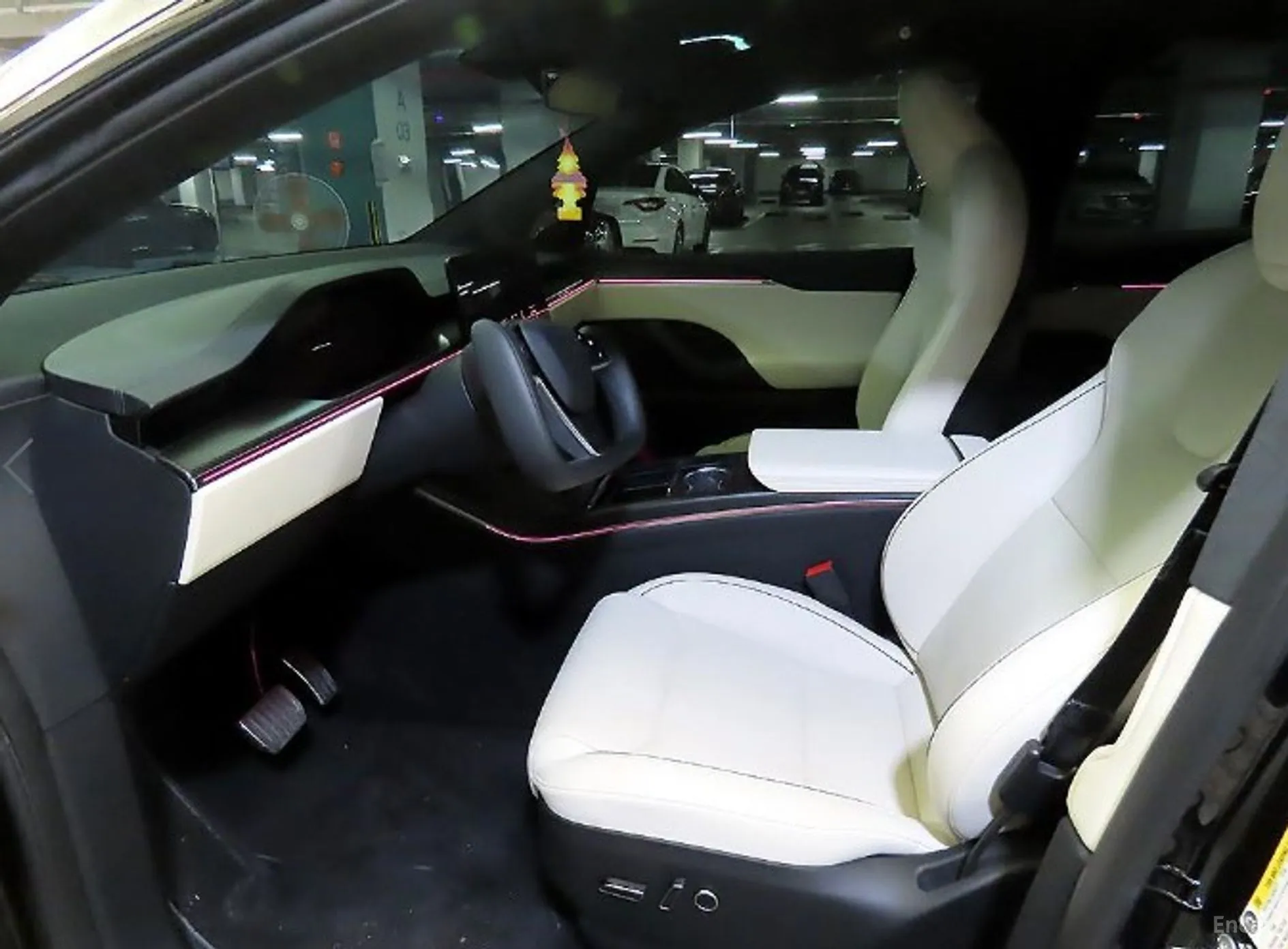 Tesla Model X превью 6