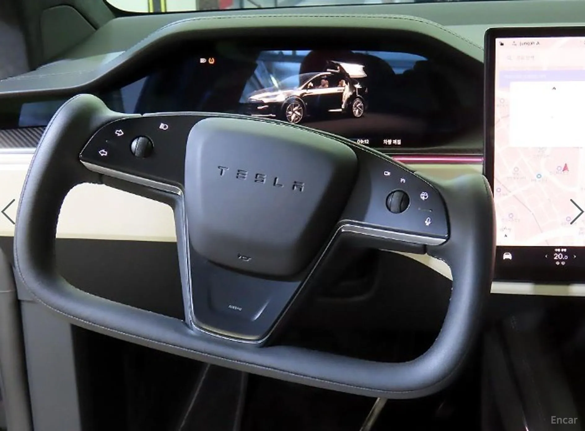 Tesla Model X превью 8