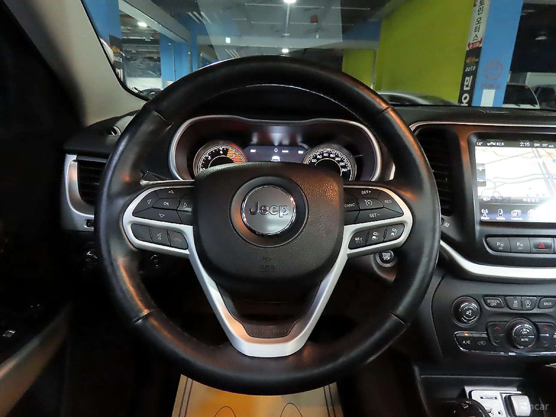 Jeep Cherokee (KL) превью 10