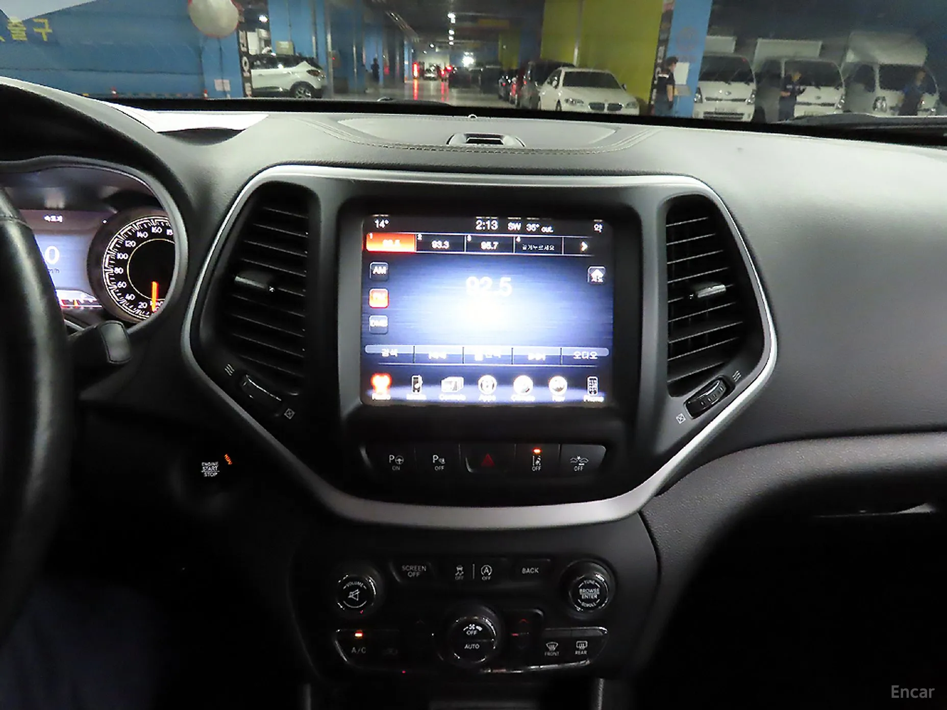 Jeep Cherokee (KL) превью 12