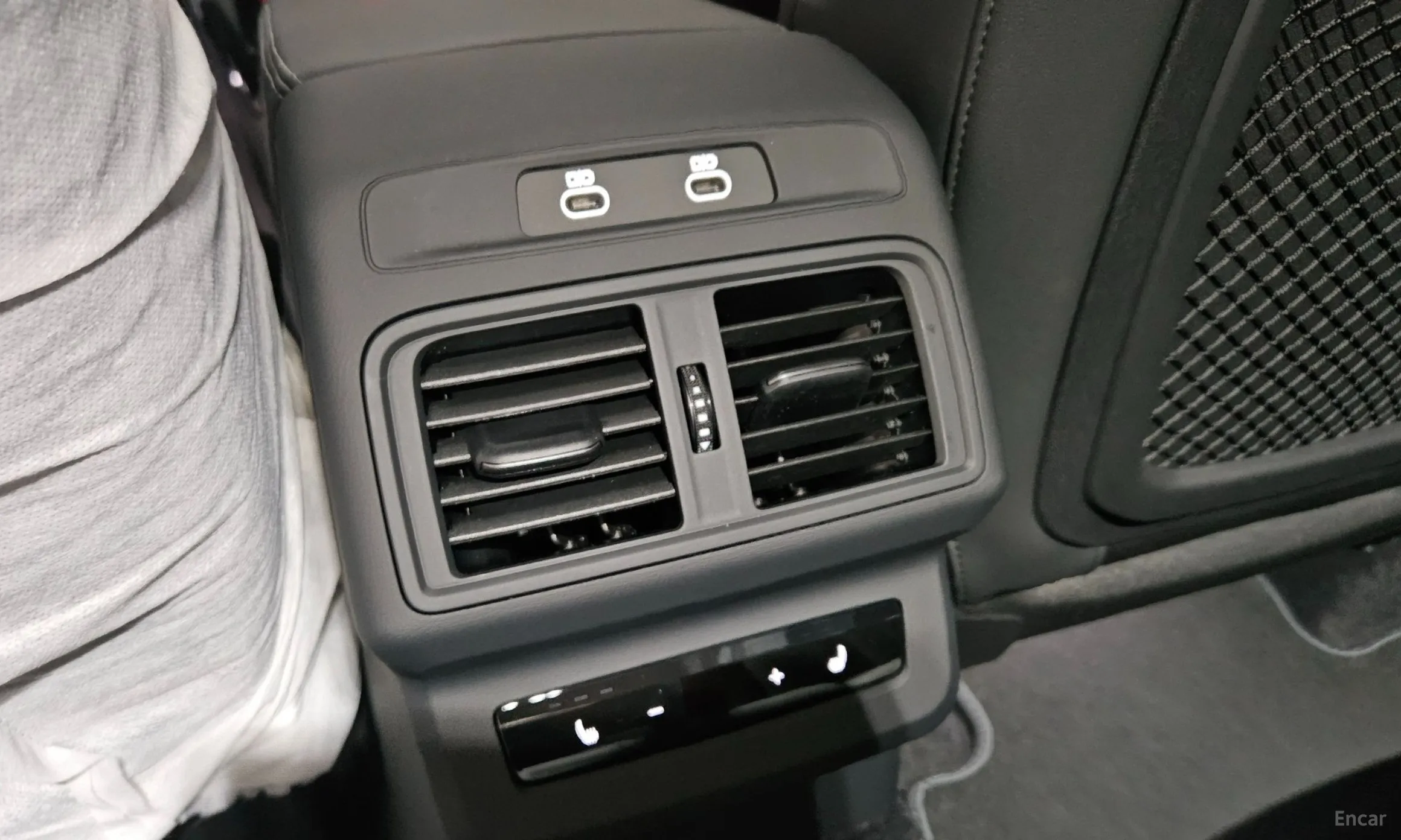 Audi Q5 (80a) превью 14