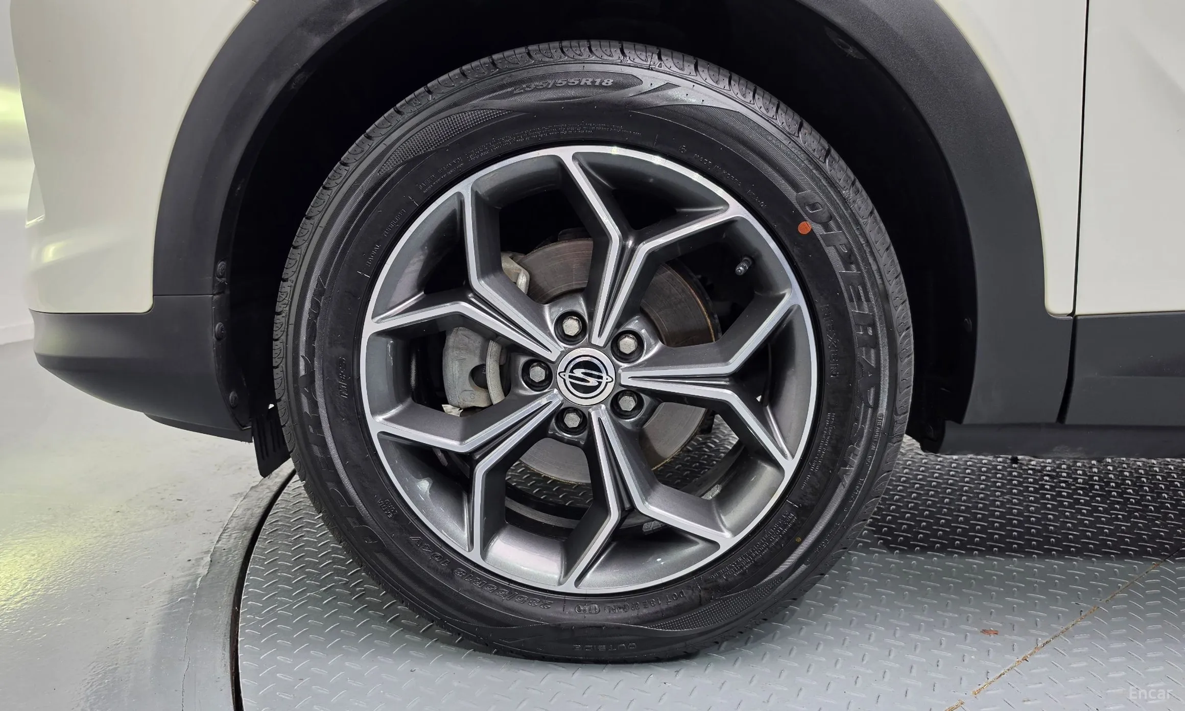 KG Mobility (SsangYong) Beautiful Korando превью 5