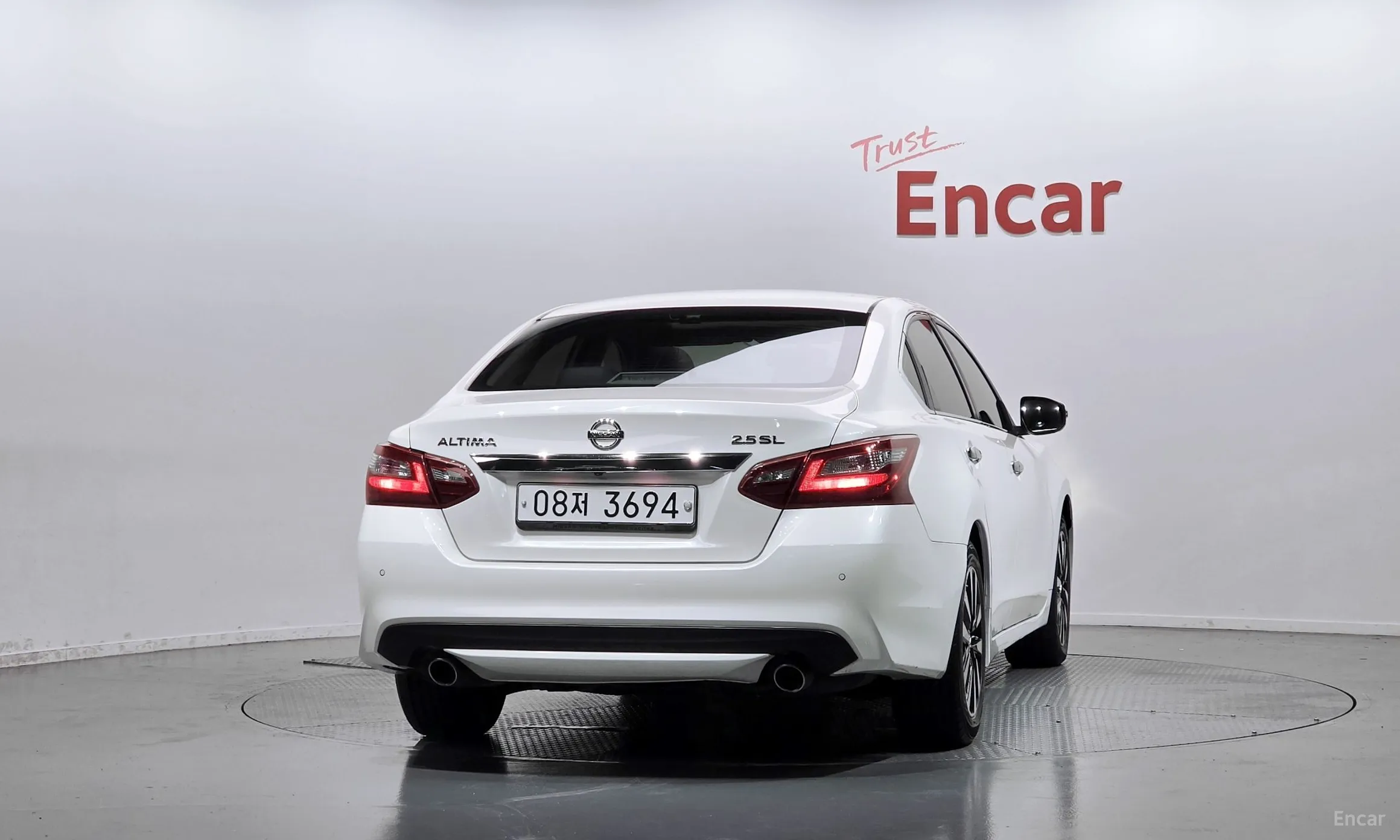 Nissan Altima превью 4