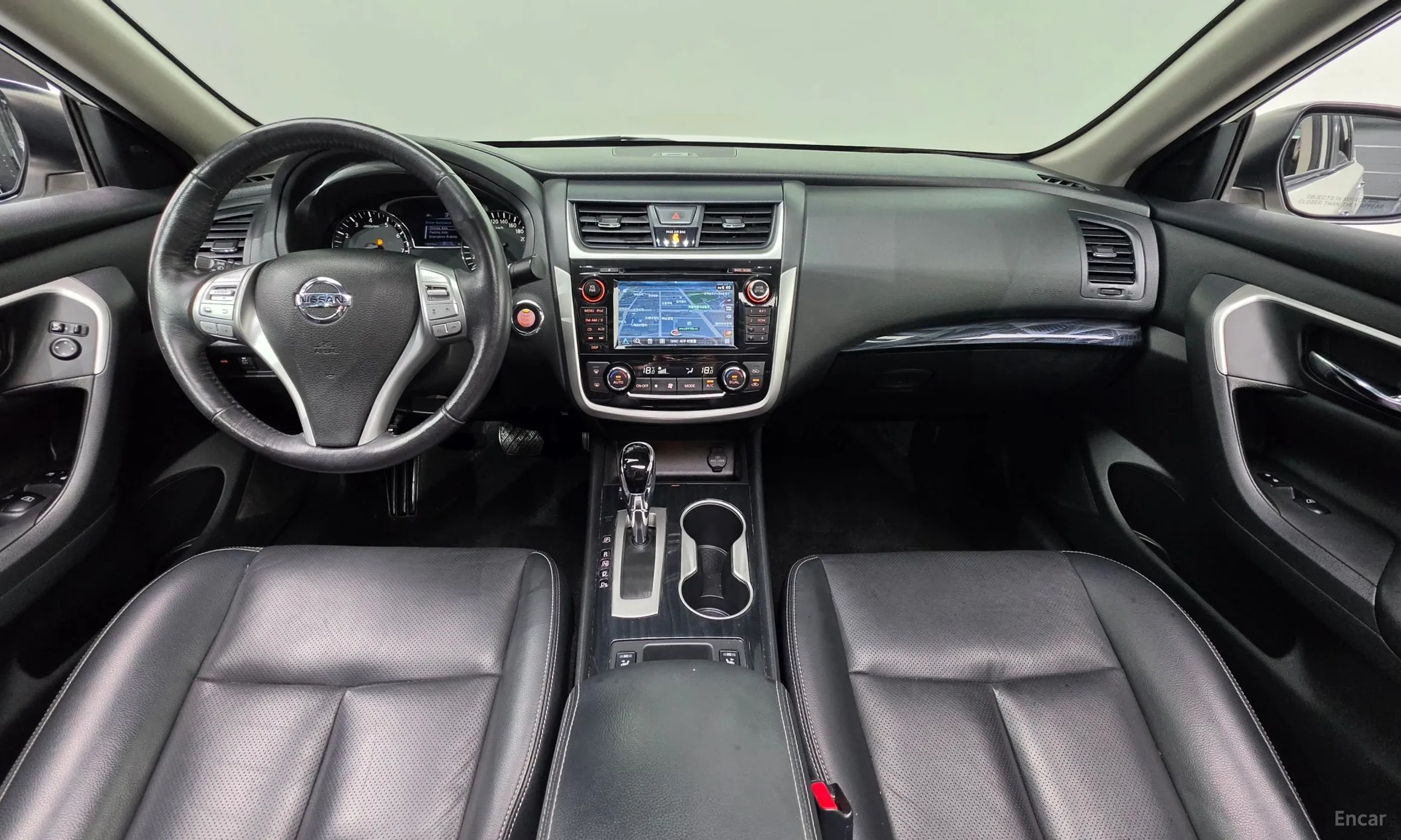 Nissan Altima превью 7