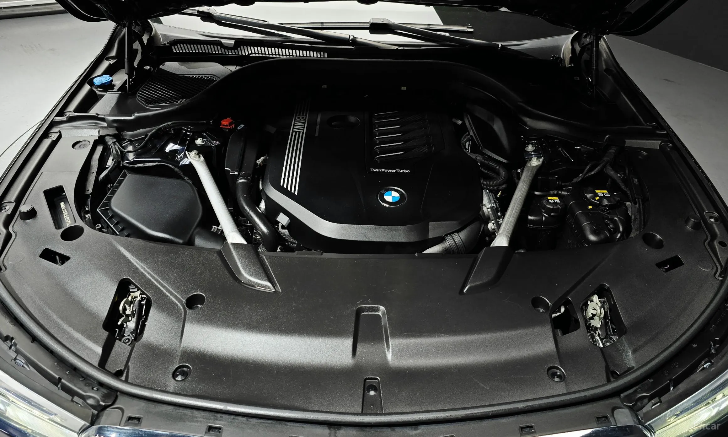 BMW 6-Series GT (G32) превью 6