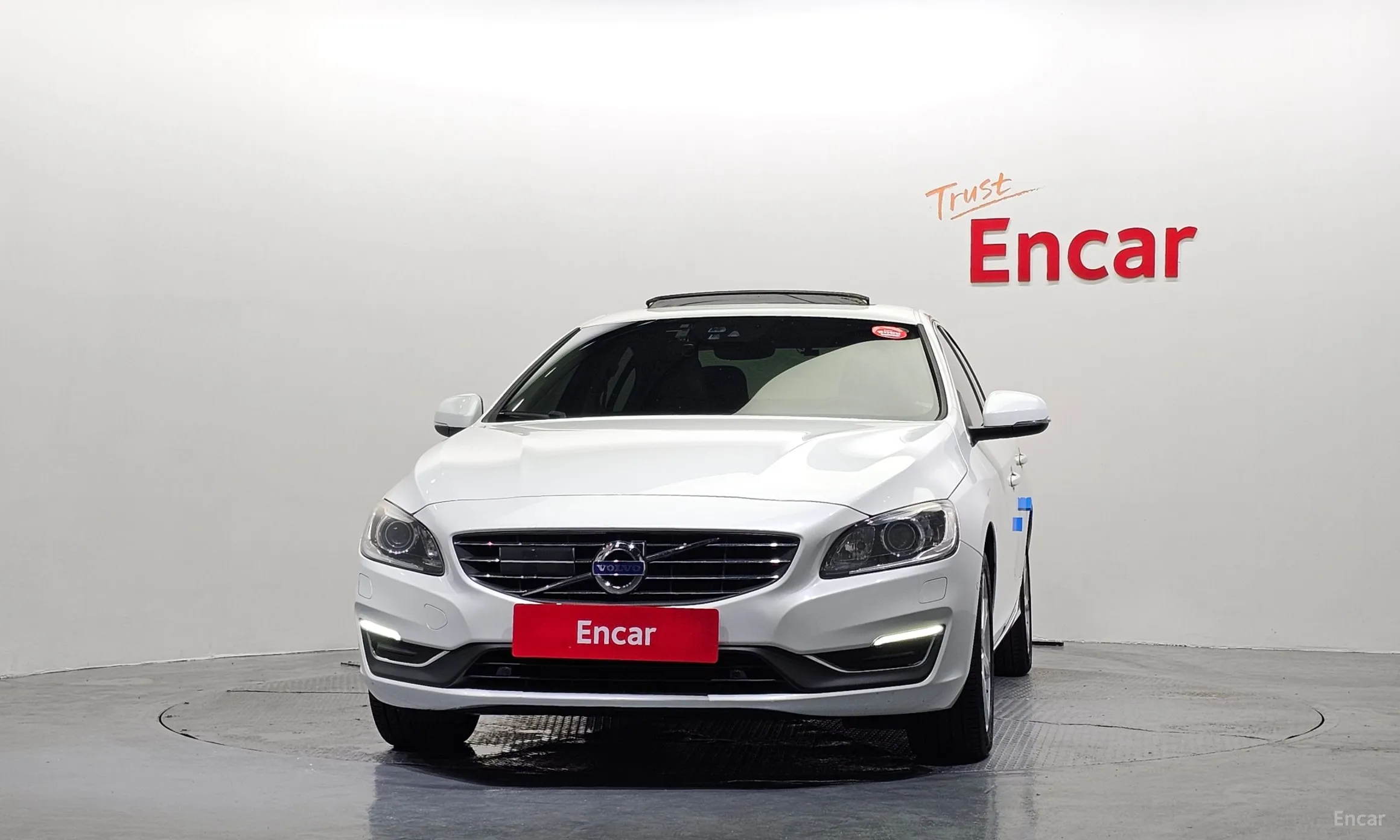 Volvo S60 превью 3