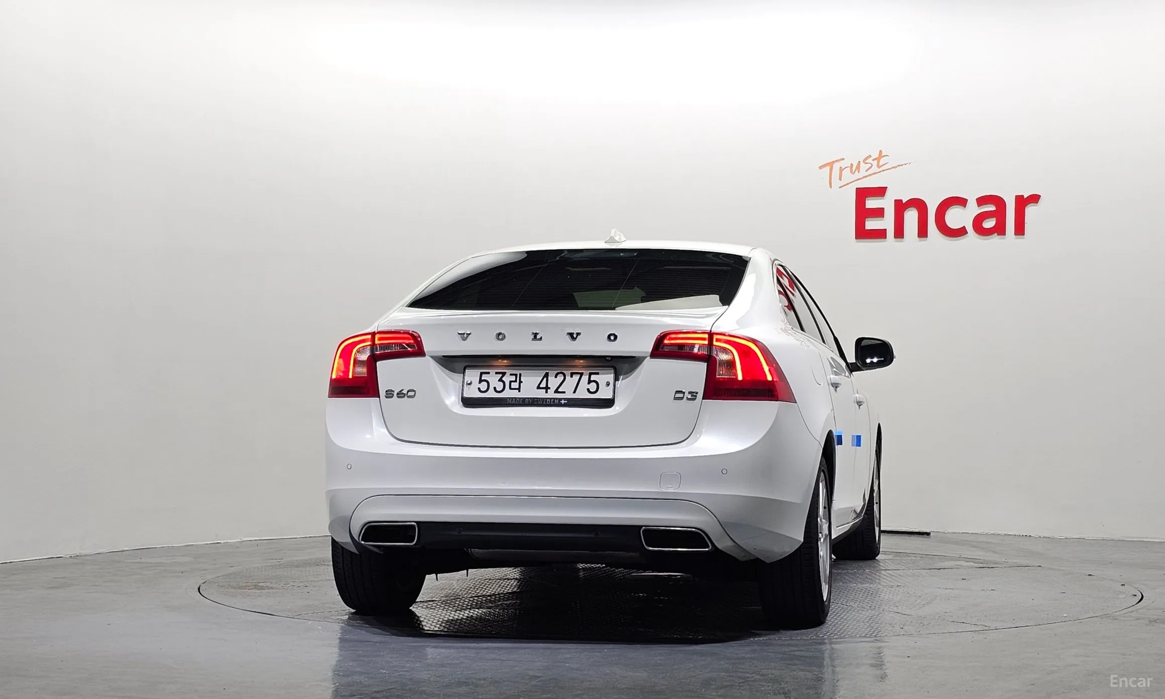 Volvo S60 превью 4