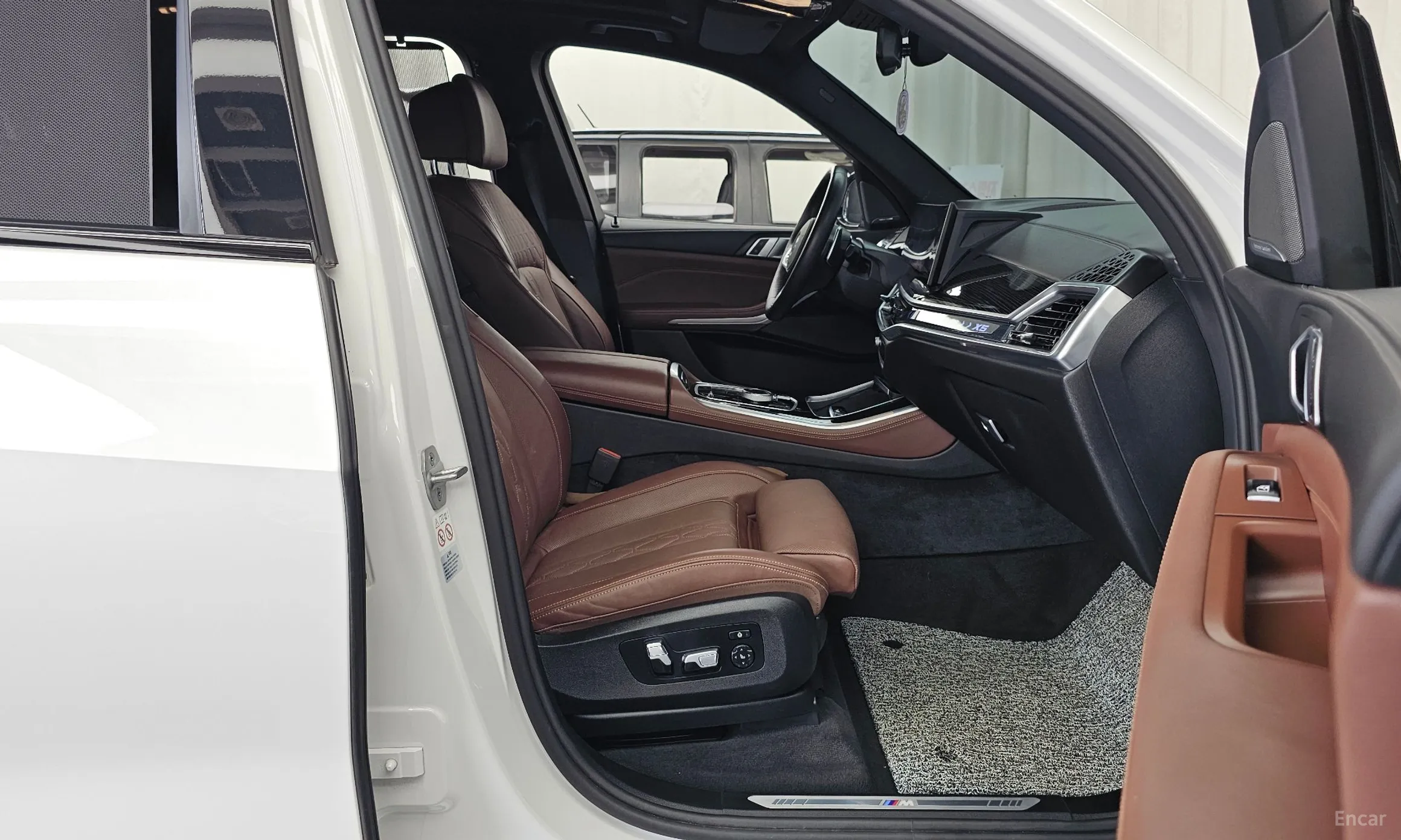 BMW X5 (G05) превью 11