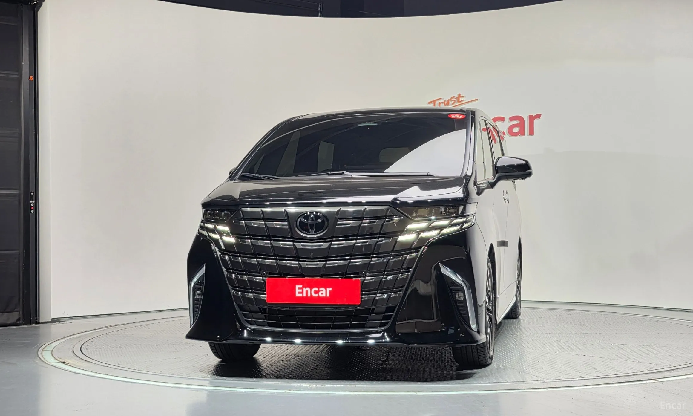 Toyota Alphard 4th Generation превью 3