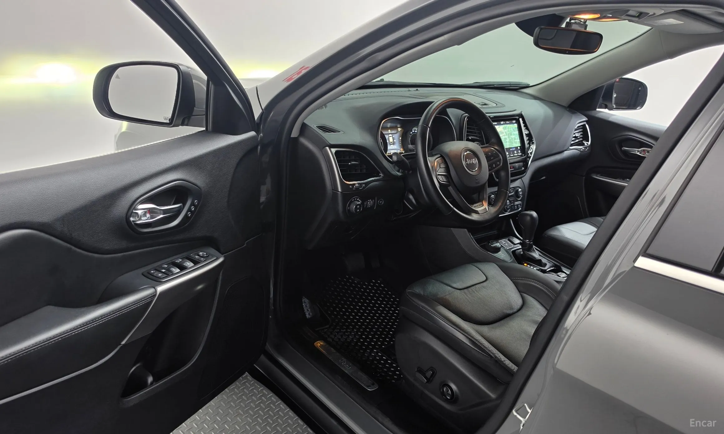 Jeep Cherokee (KL) превью 10