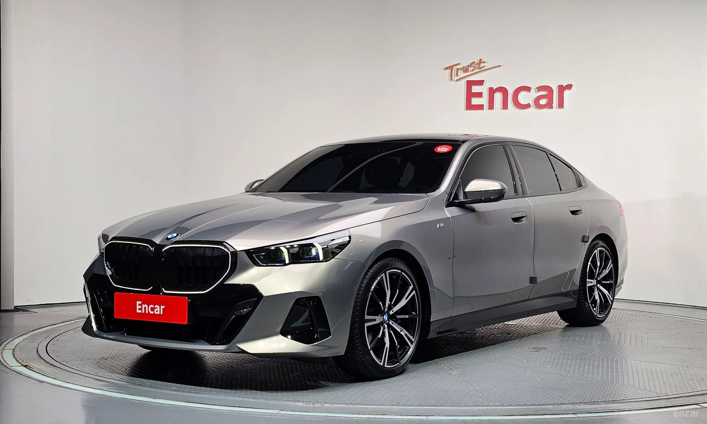 BMW 5 Series (G60)