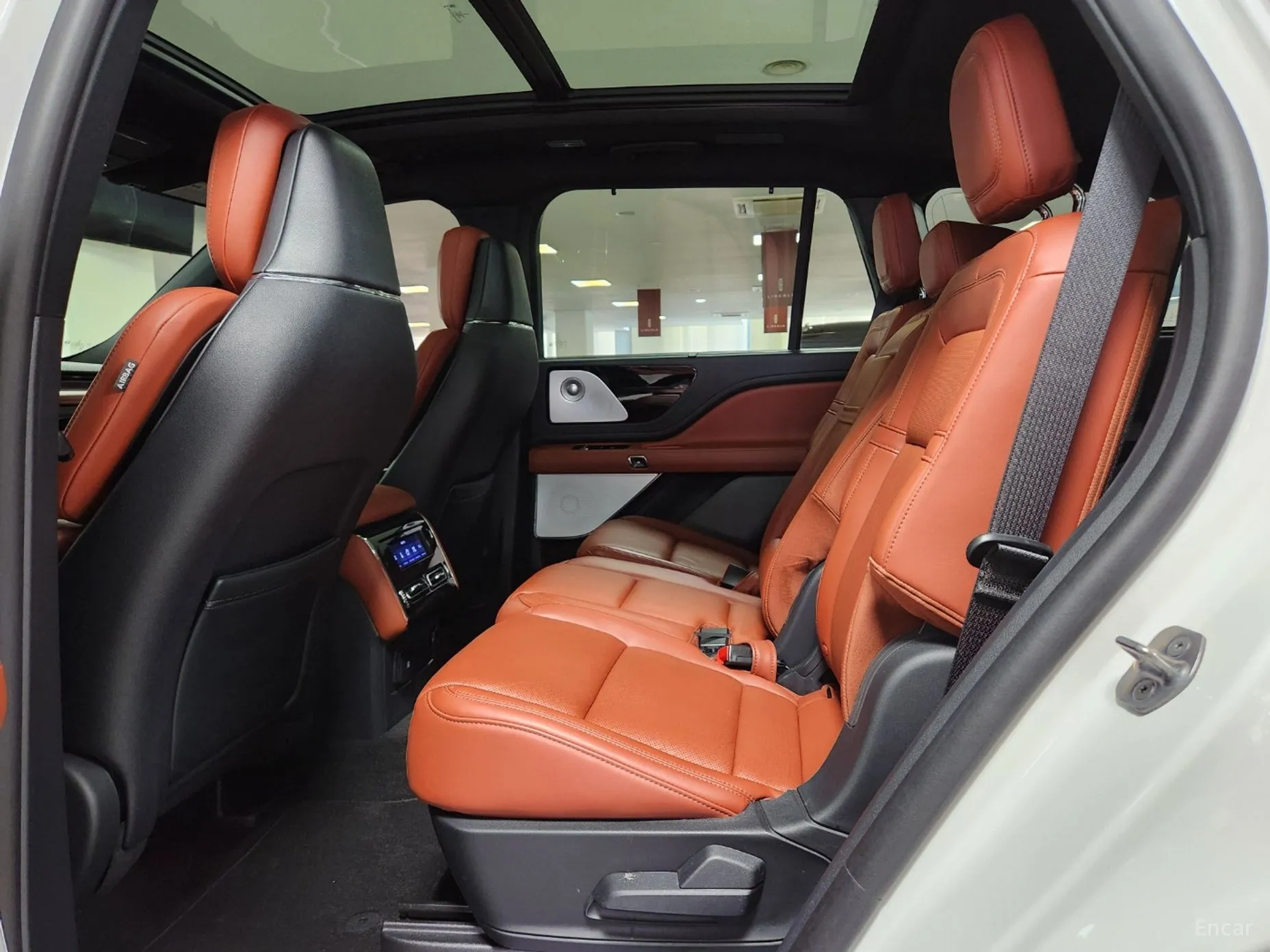 Lincoln Aviator 2nd Generation превью 11