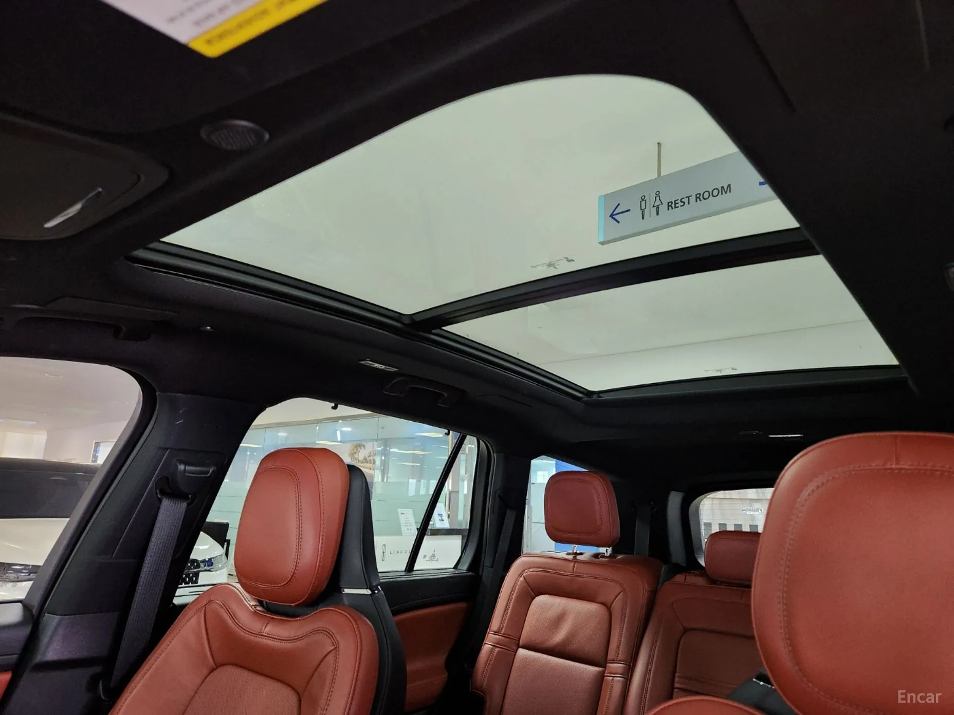 Lincoln Aviator 2nd Generation превью 19