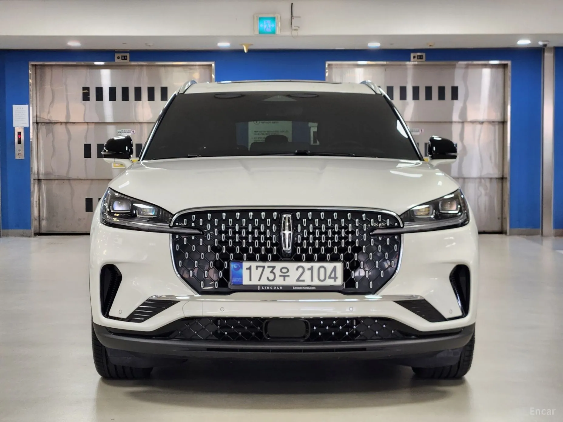 Lincoln Aviator 2nd Generation превью 3