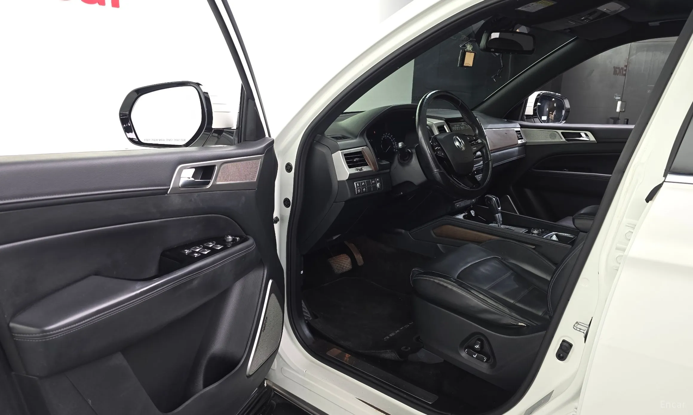 KG Mobility (SsangYong) G4 Rexton превью 10