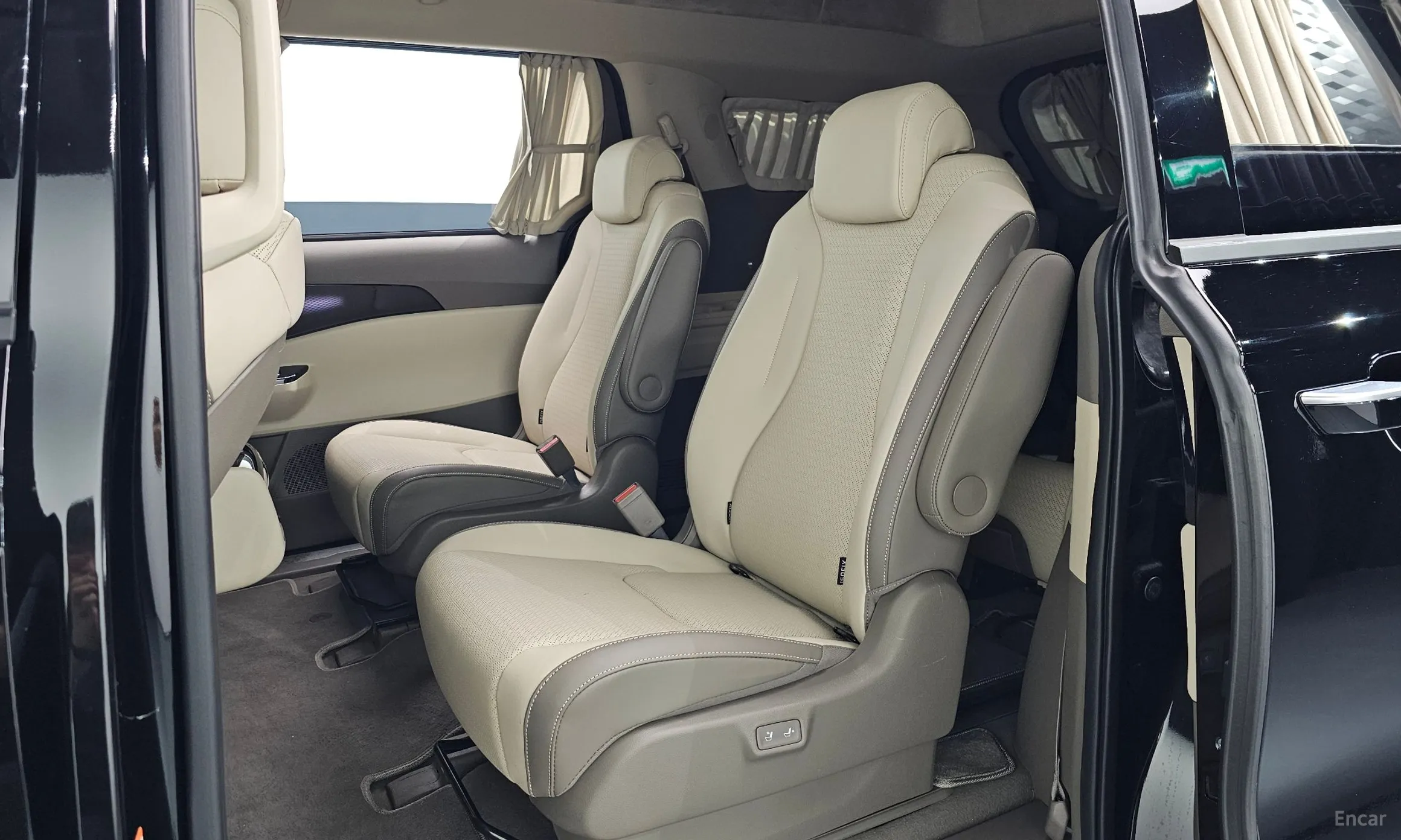 Kia Carnival Gen 4 превью 12