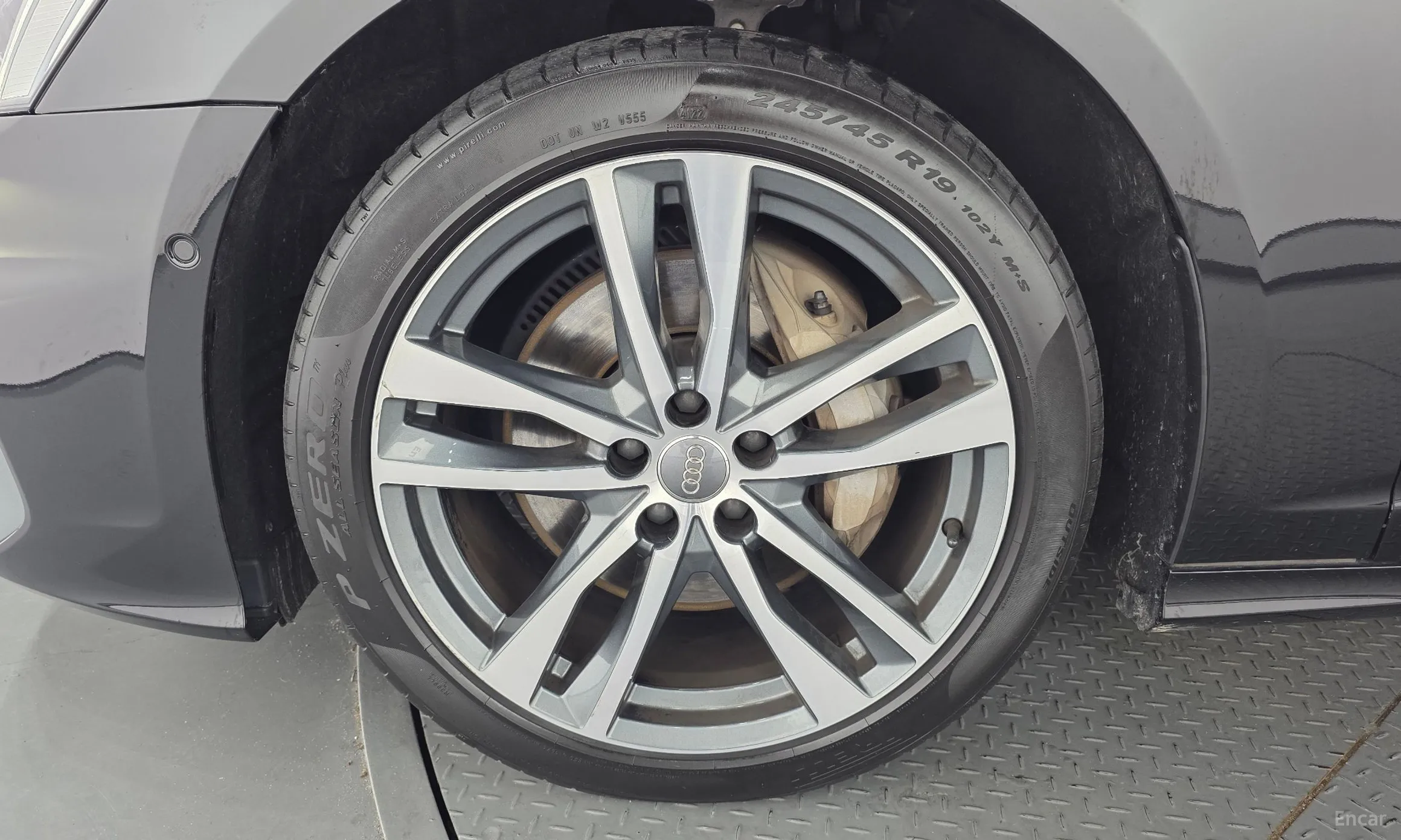 Audi A6 (C8) превью 5