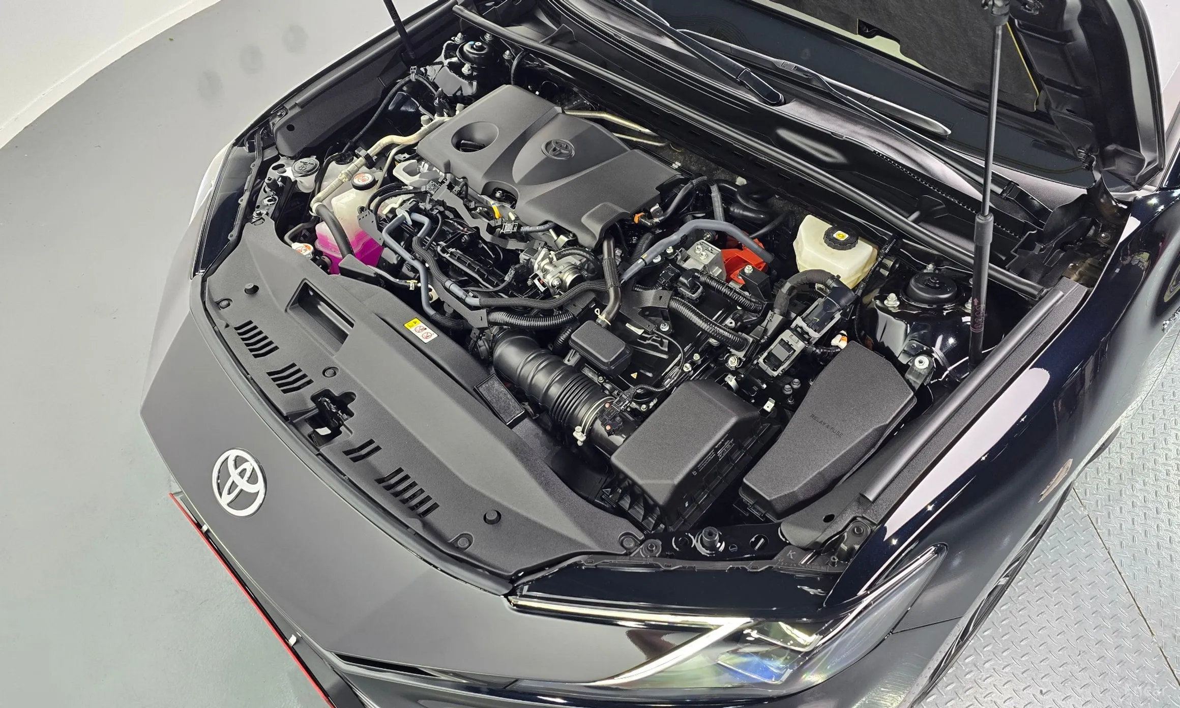 Toyota Camry (XV80) превью 6