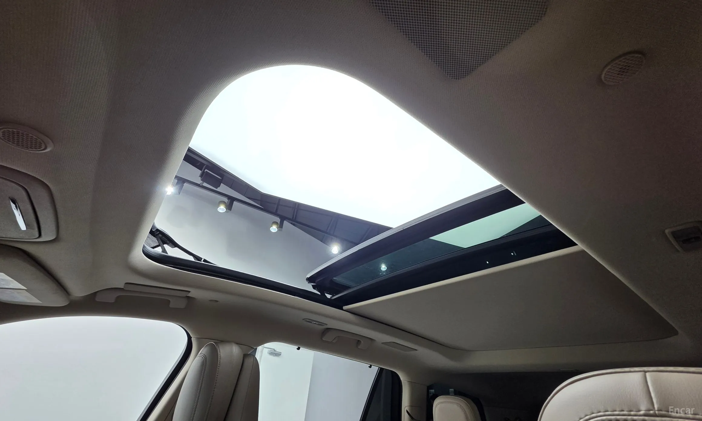 Lincoln Aviator 2nd Generation превью 15