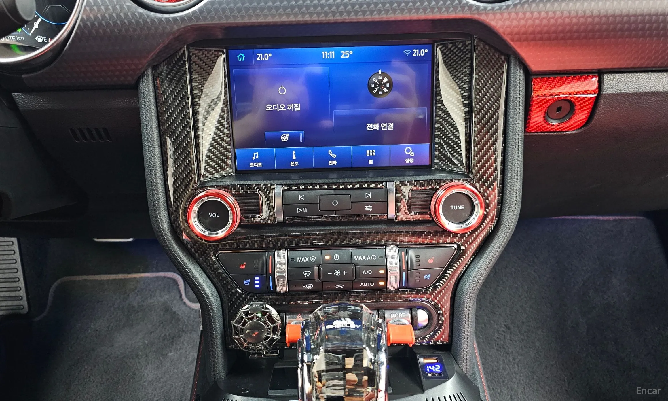 Ford Mustang превью 10