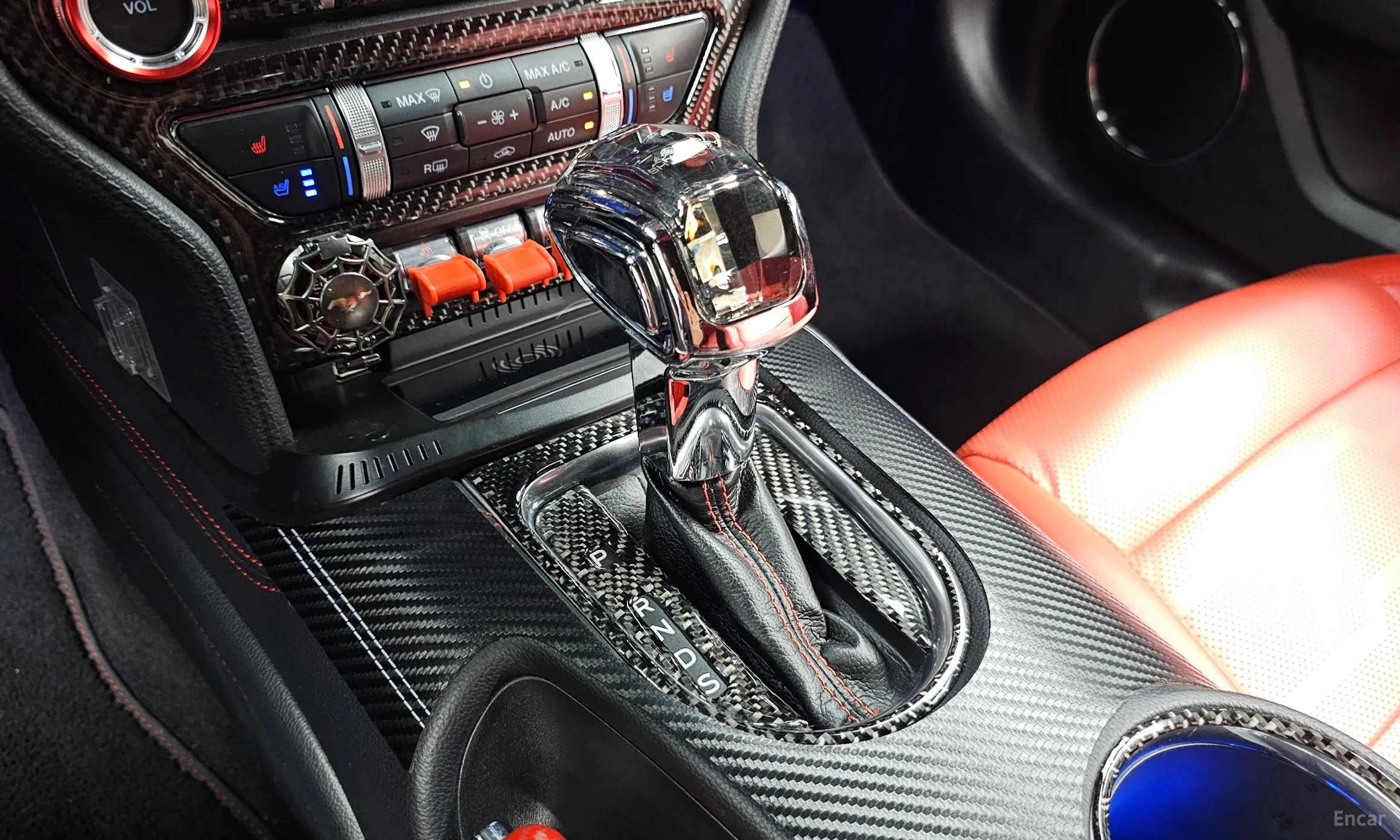 Ford Mustang превью 9