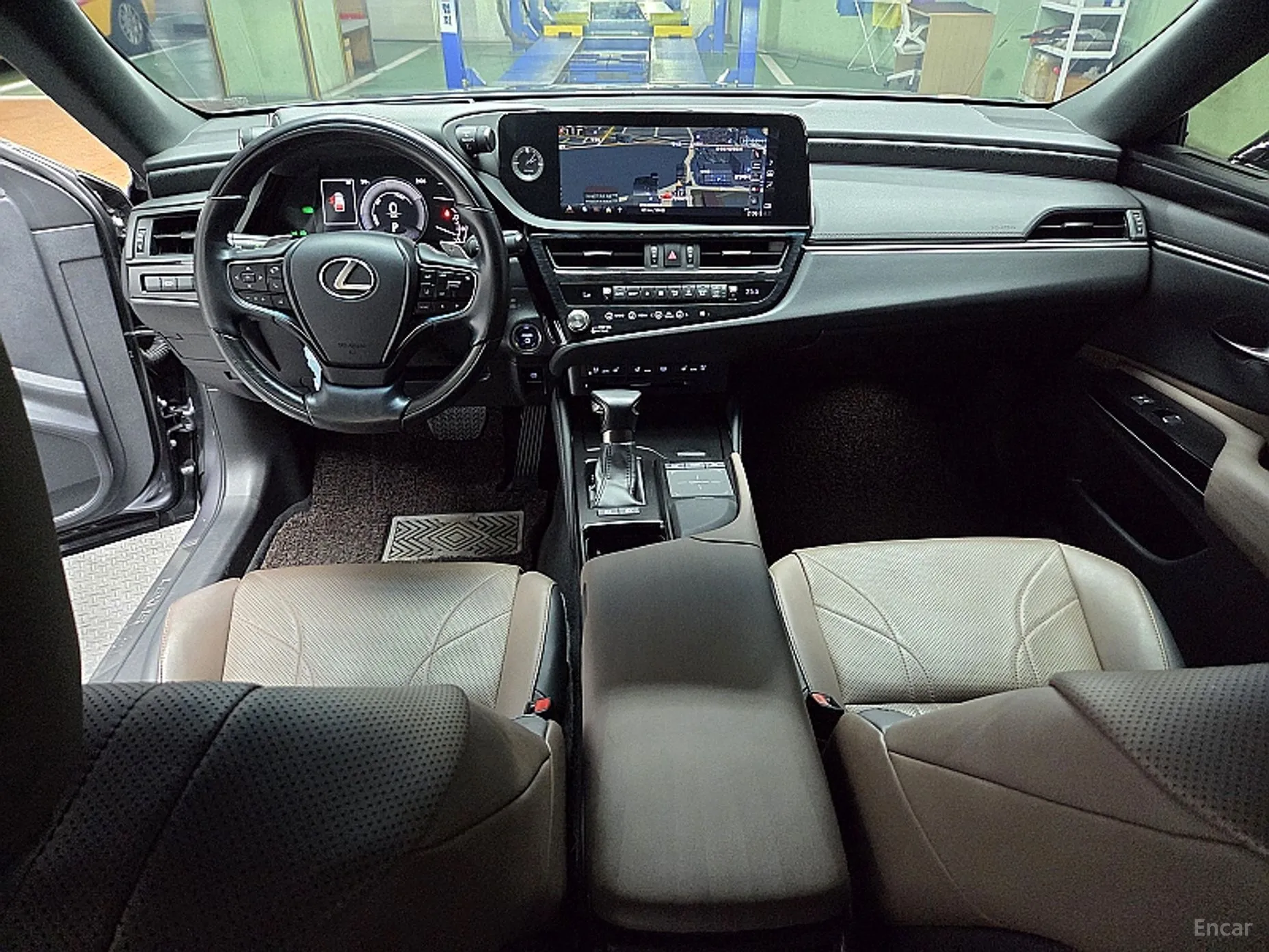 Lexus ES300h 7th Generation превью 10