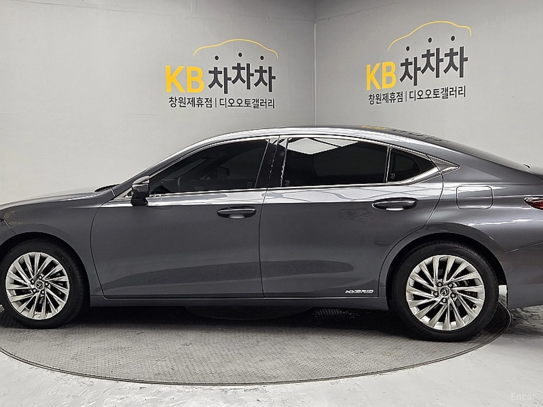 Lexus ES300h 7th Generation превью 8