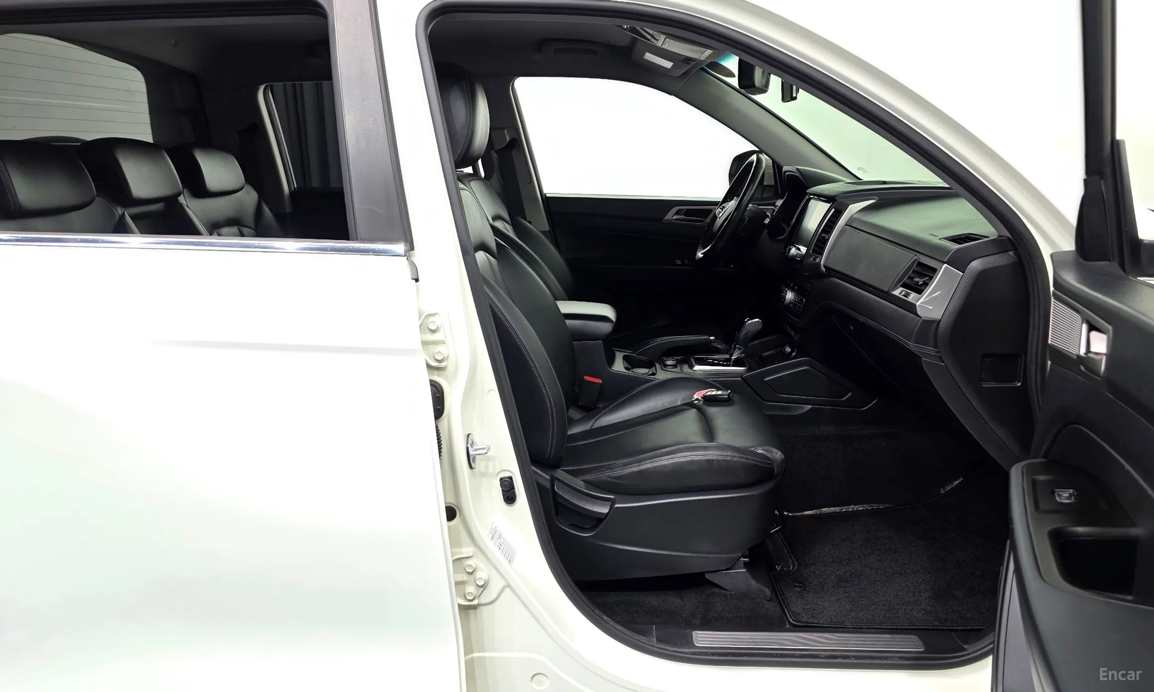 KG Mobility (SsangYong) Rexton Sports превью 10