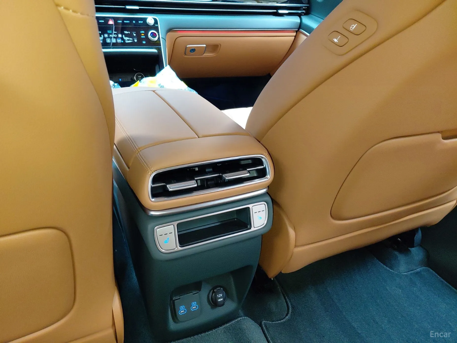 Genesis GV80 превью 19
