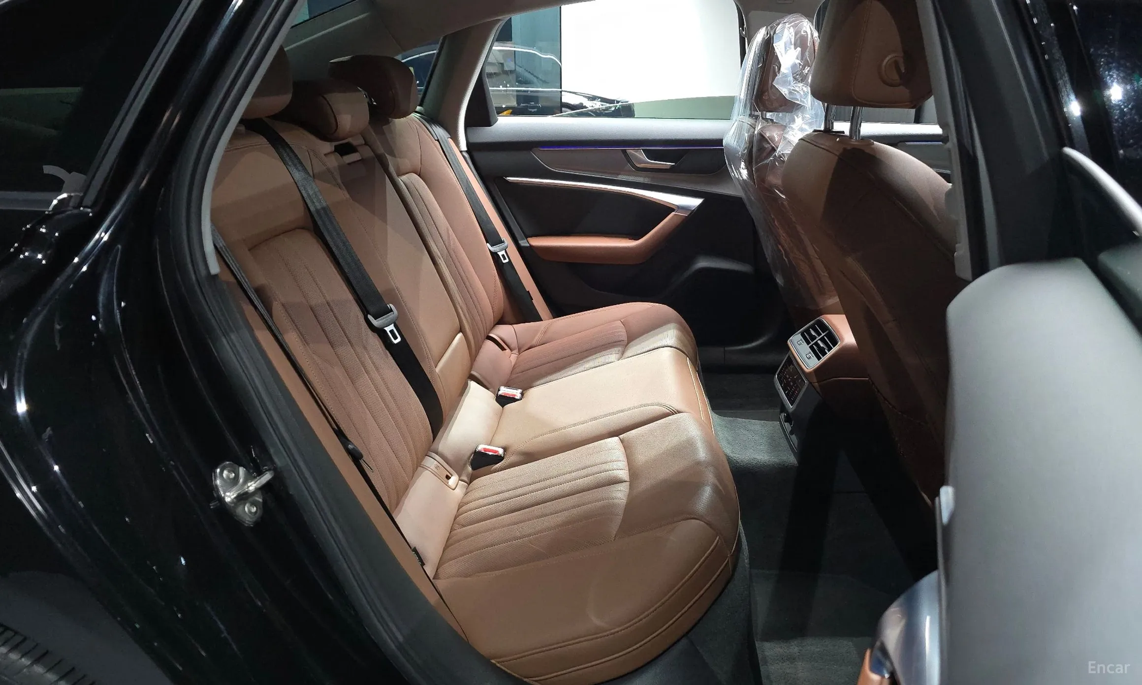 Audi A6 (C8) превью 11