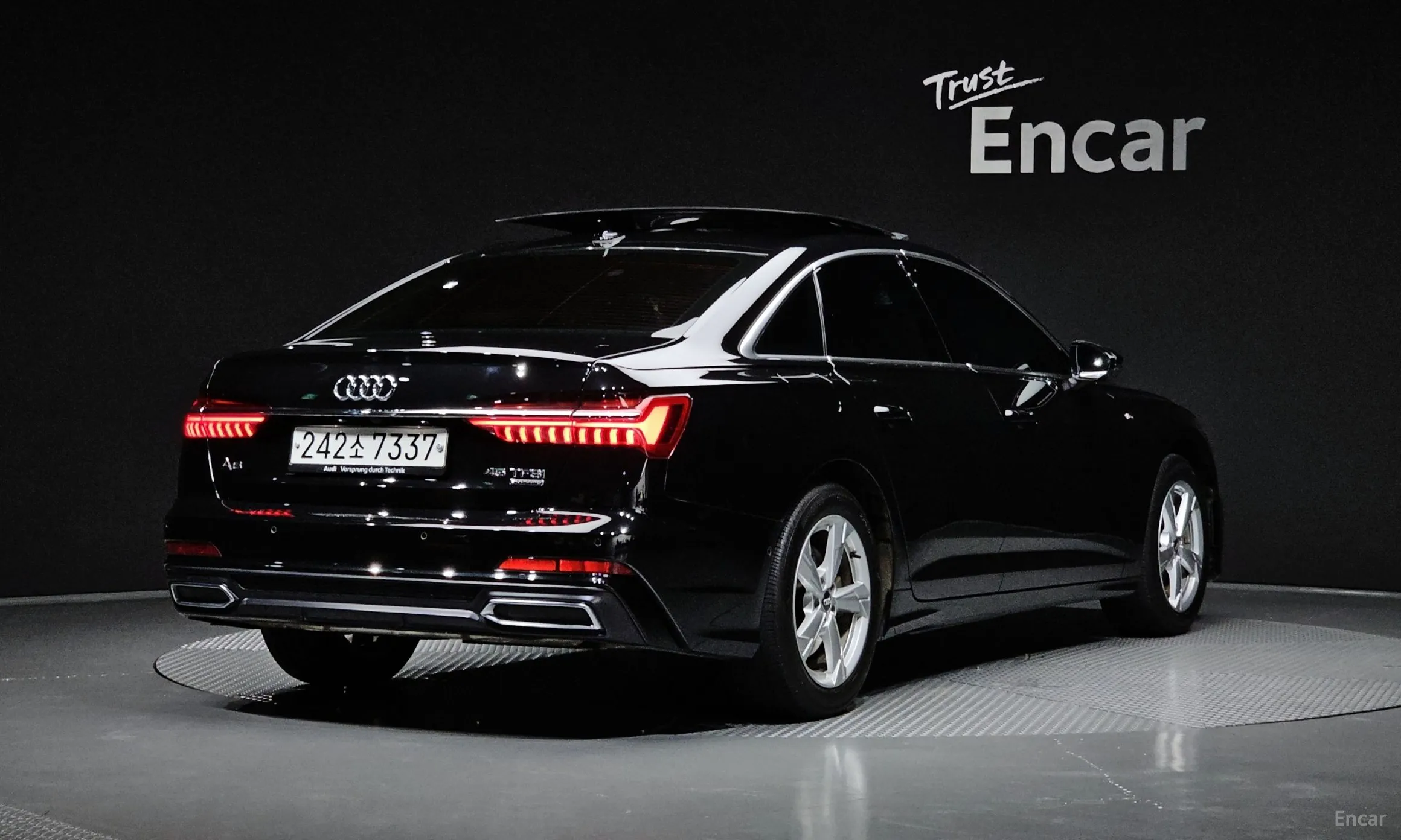 Audi A6 (C8)