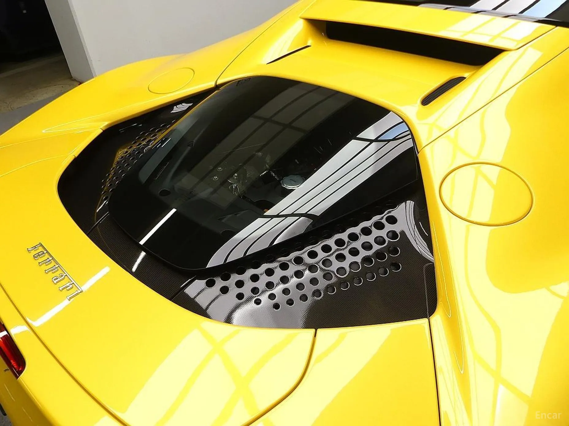 Ferrari SF90 Stradale превью 16