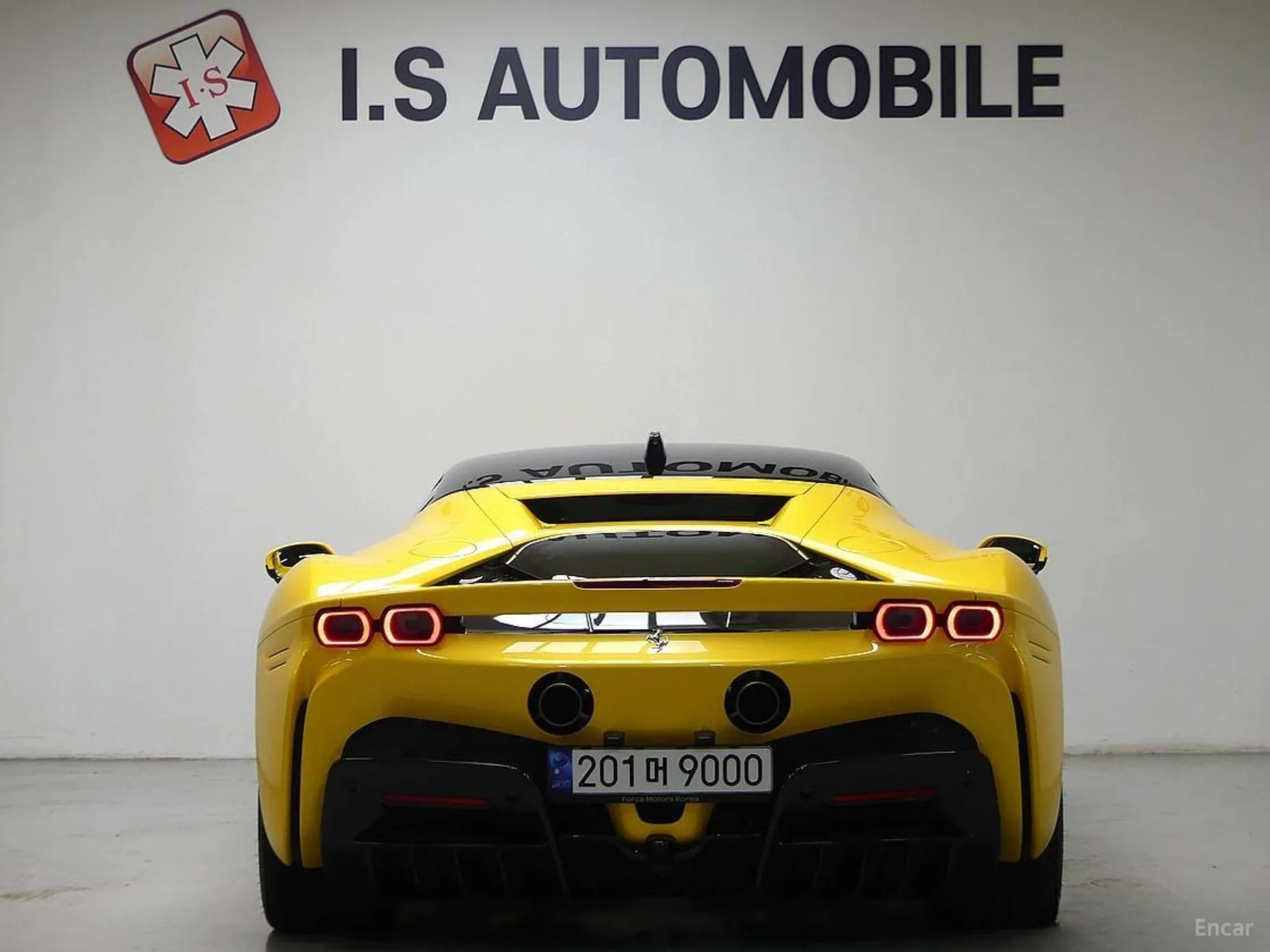 Ferrari SF90 Stradale превью 3