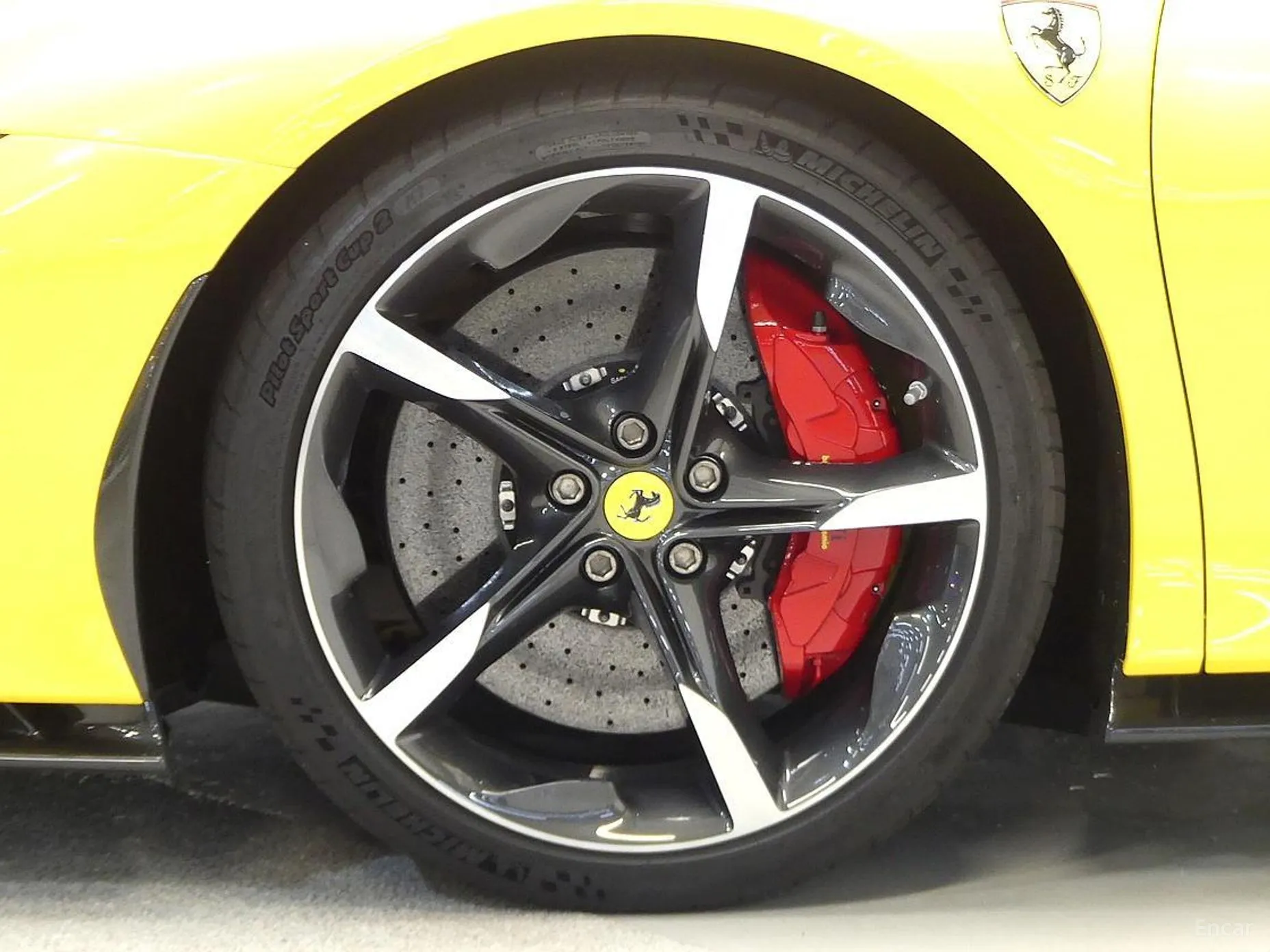 Ferrari SF90 Stradale превью 4