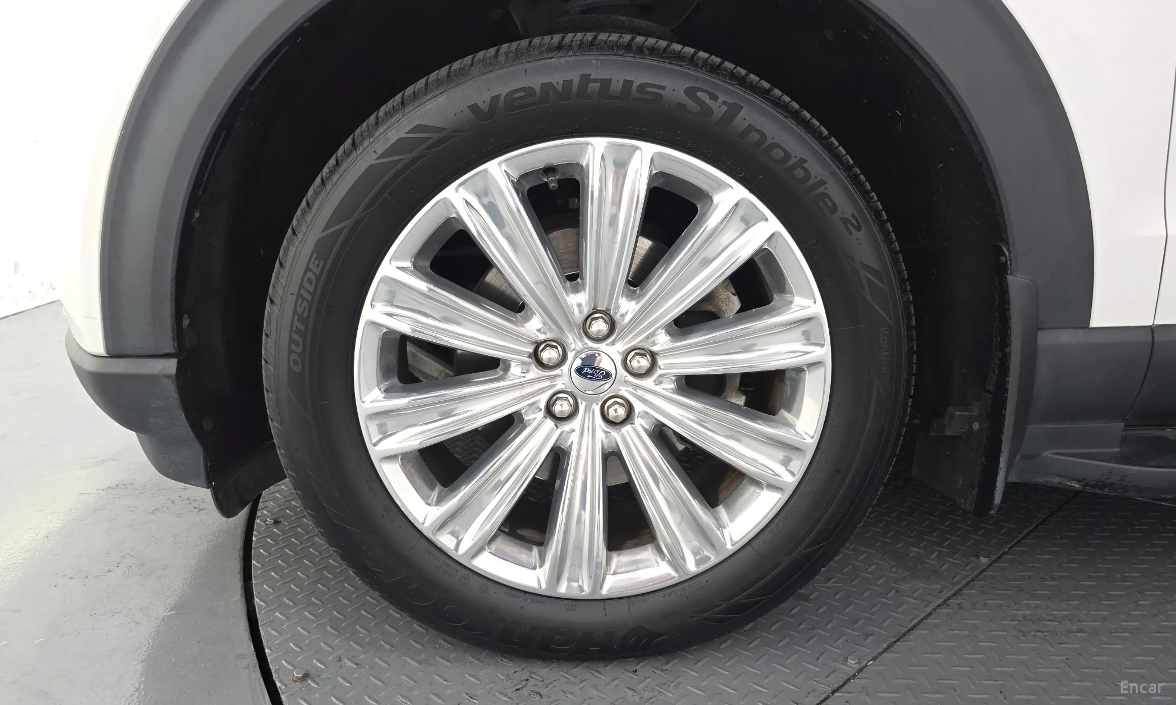 Ford Explorer 6th Generation превью 5