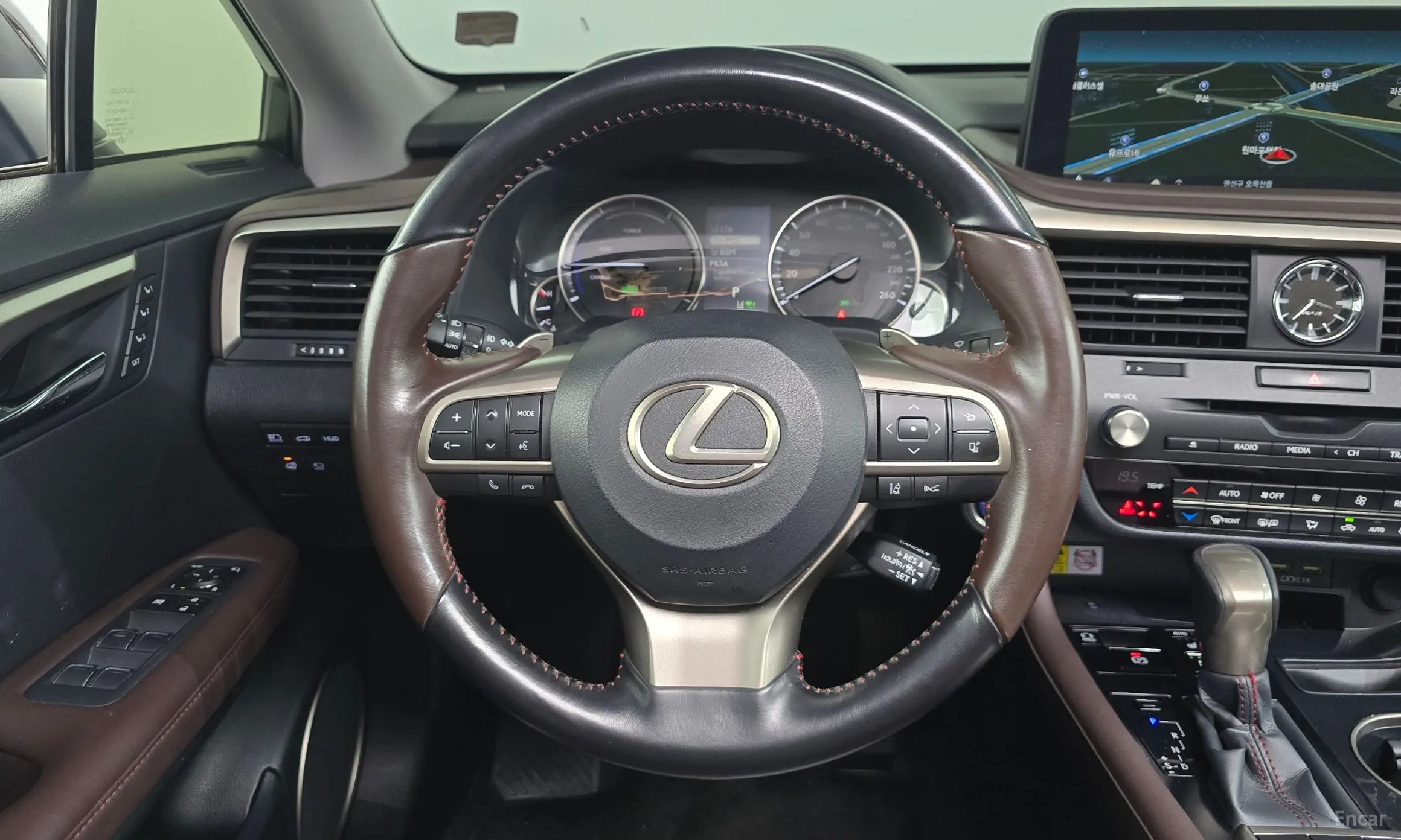 Lexus RX450hL 4th Generation превью 16