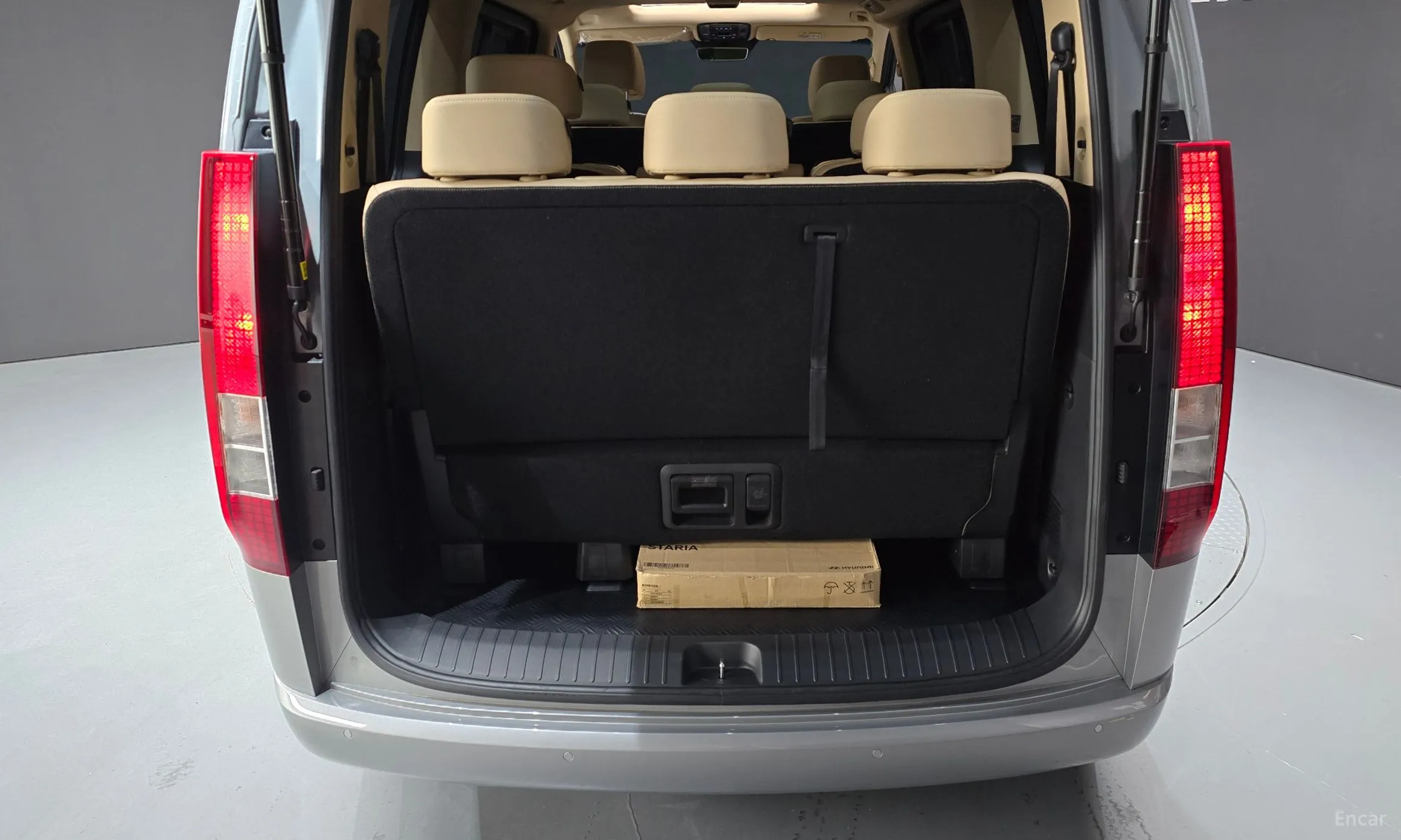 Hyundai Staria превью 19