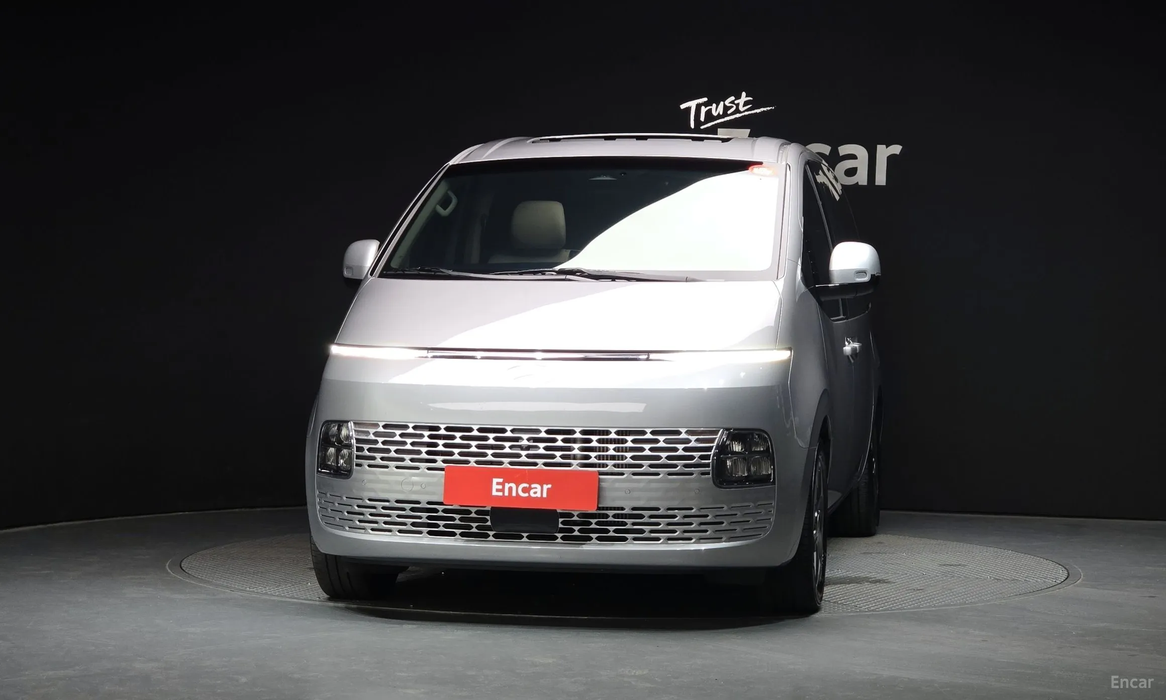 Hyundai Staria превью 3
