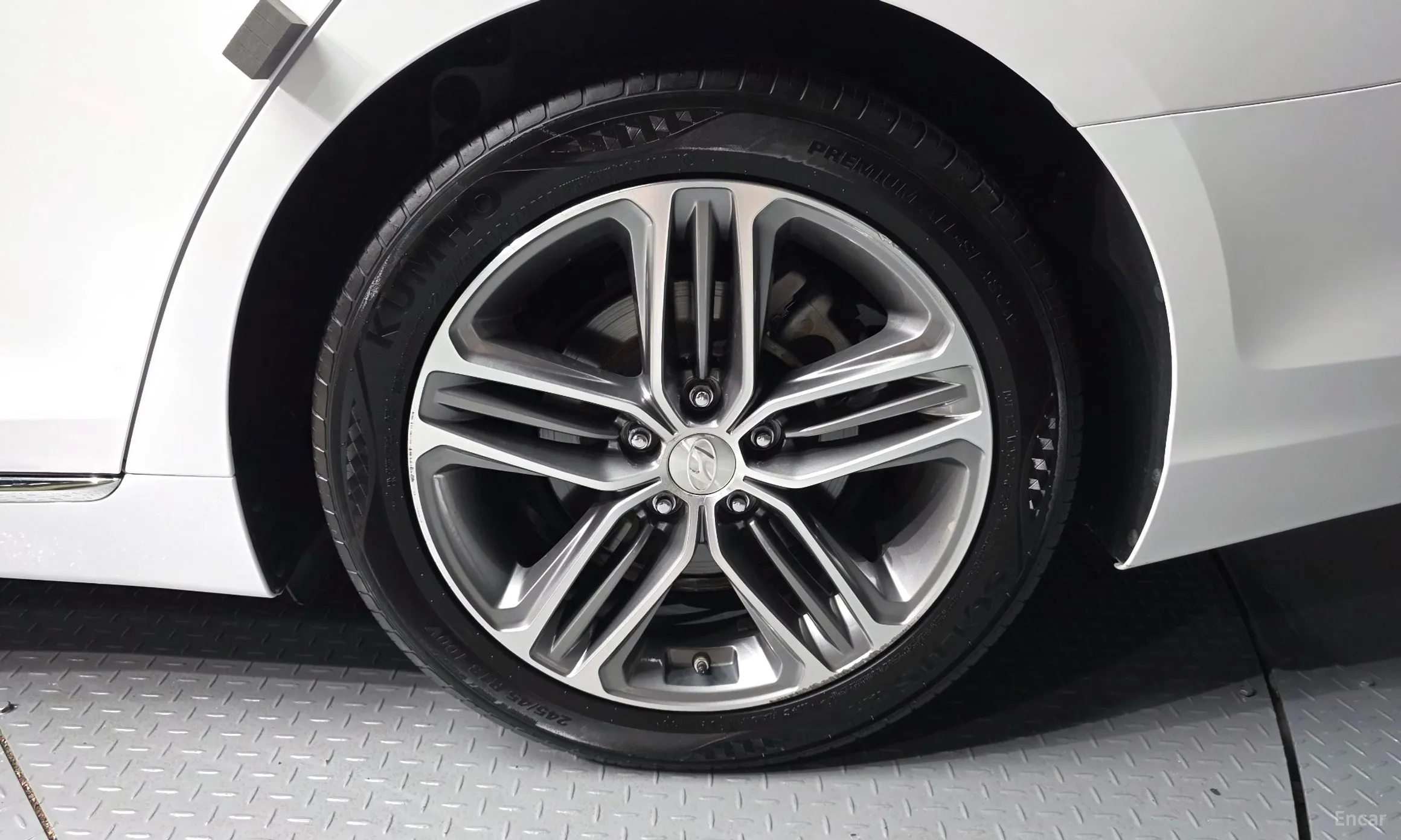 Hyundai Grandeur IG превью 5