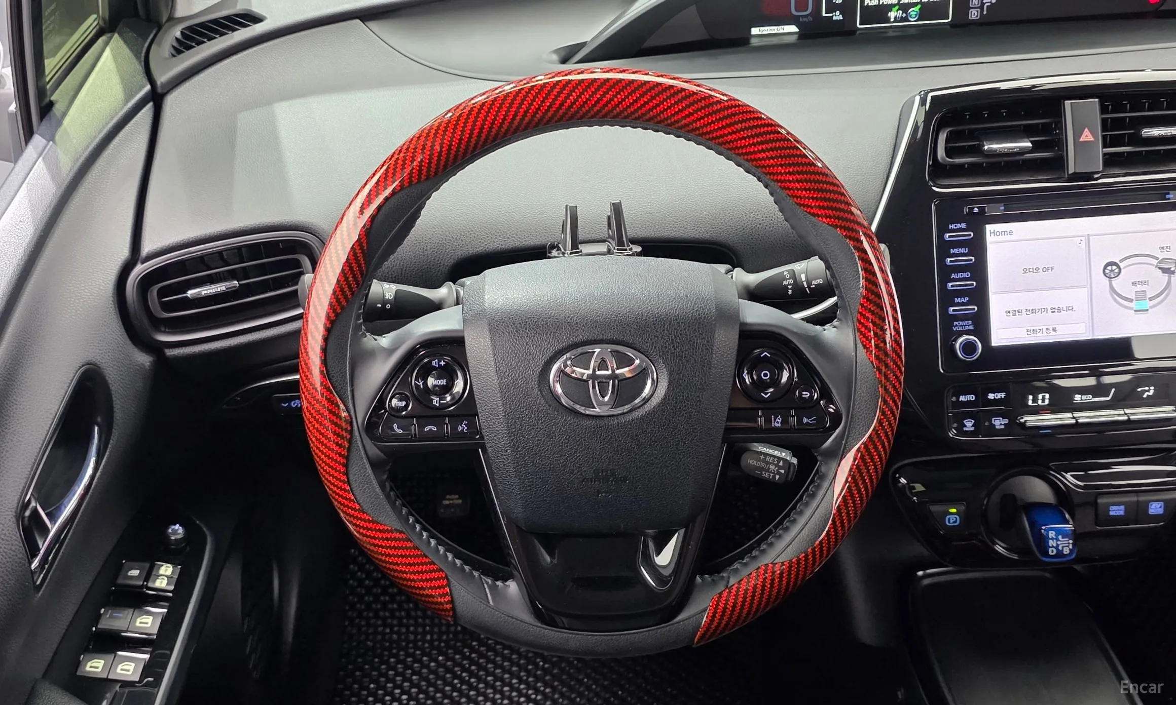 Toyota Prius 4th Generation превью 13
