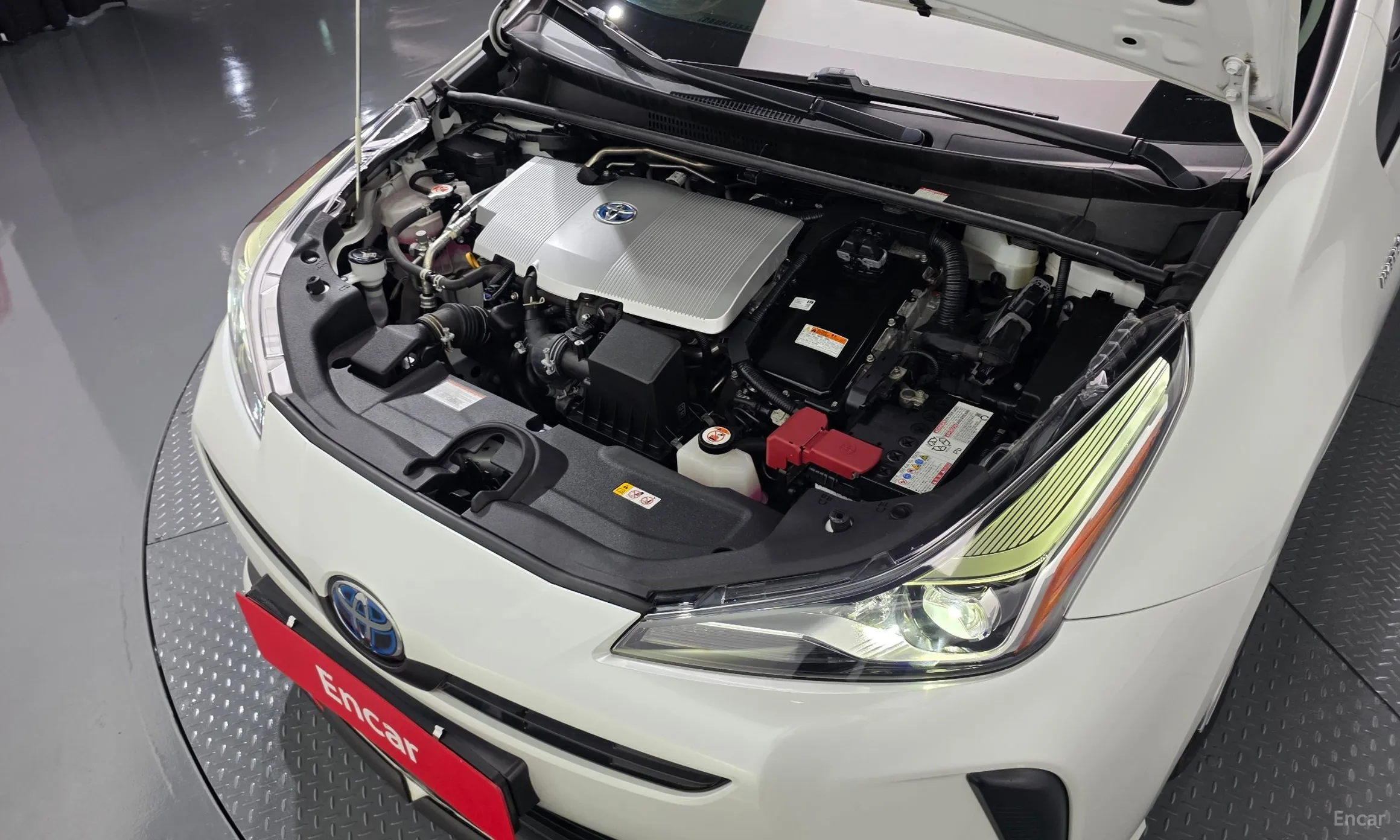Toyota Prius 4th Generation превью 6