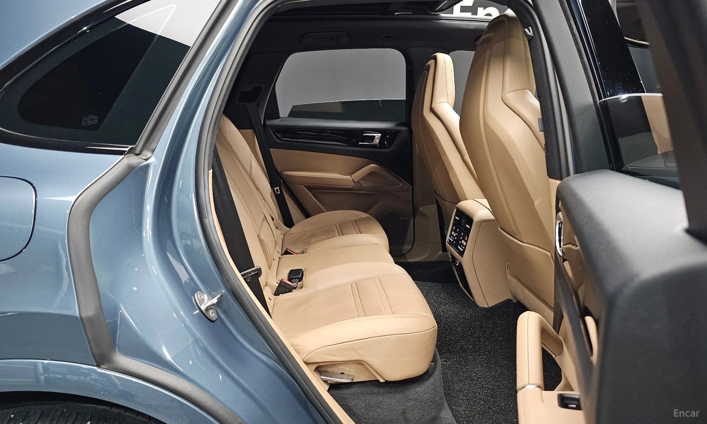Porsche Cayenne (PO536) превью 11