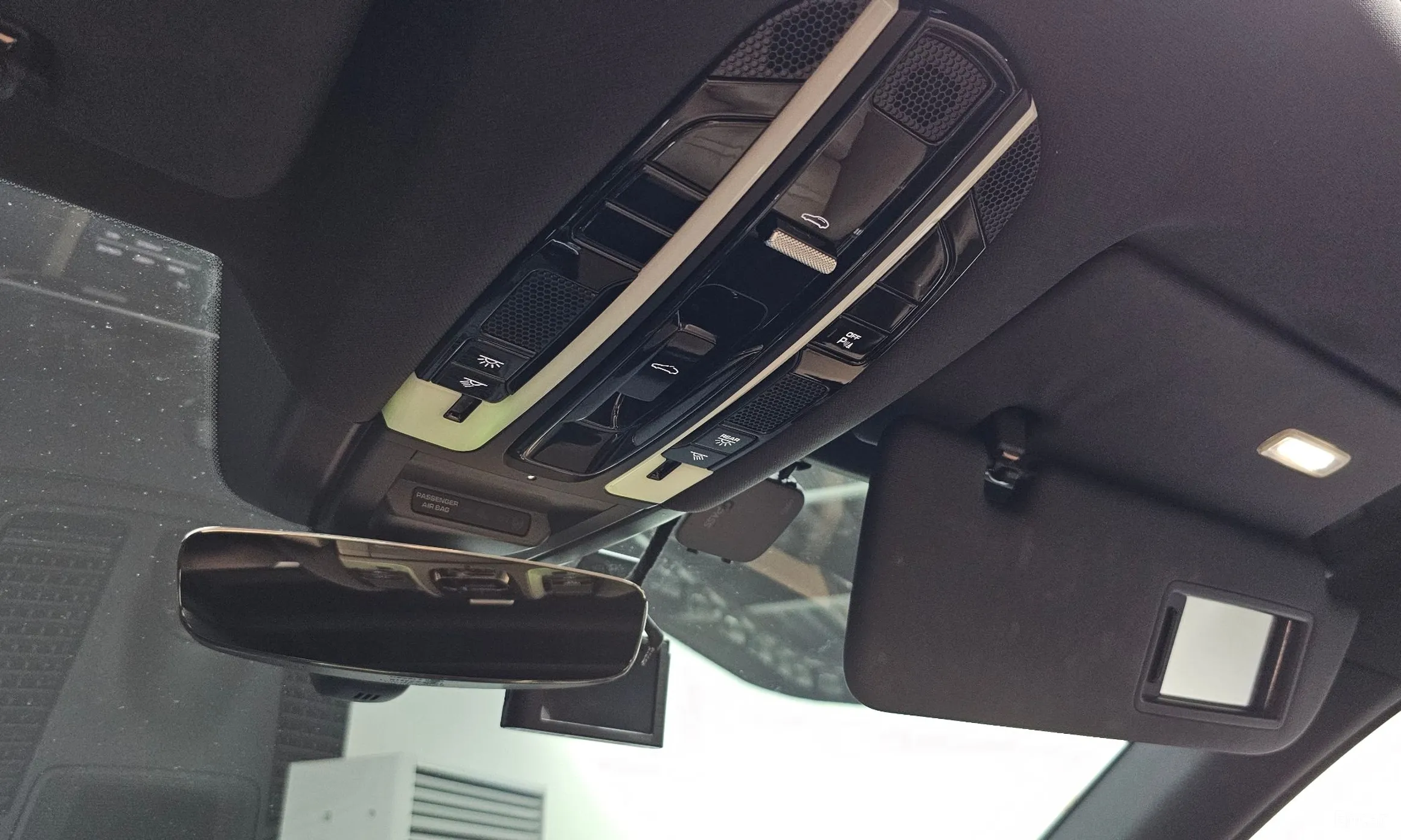 Porsche Cayenne (PO536) превью 18