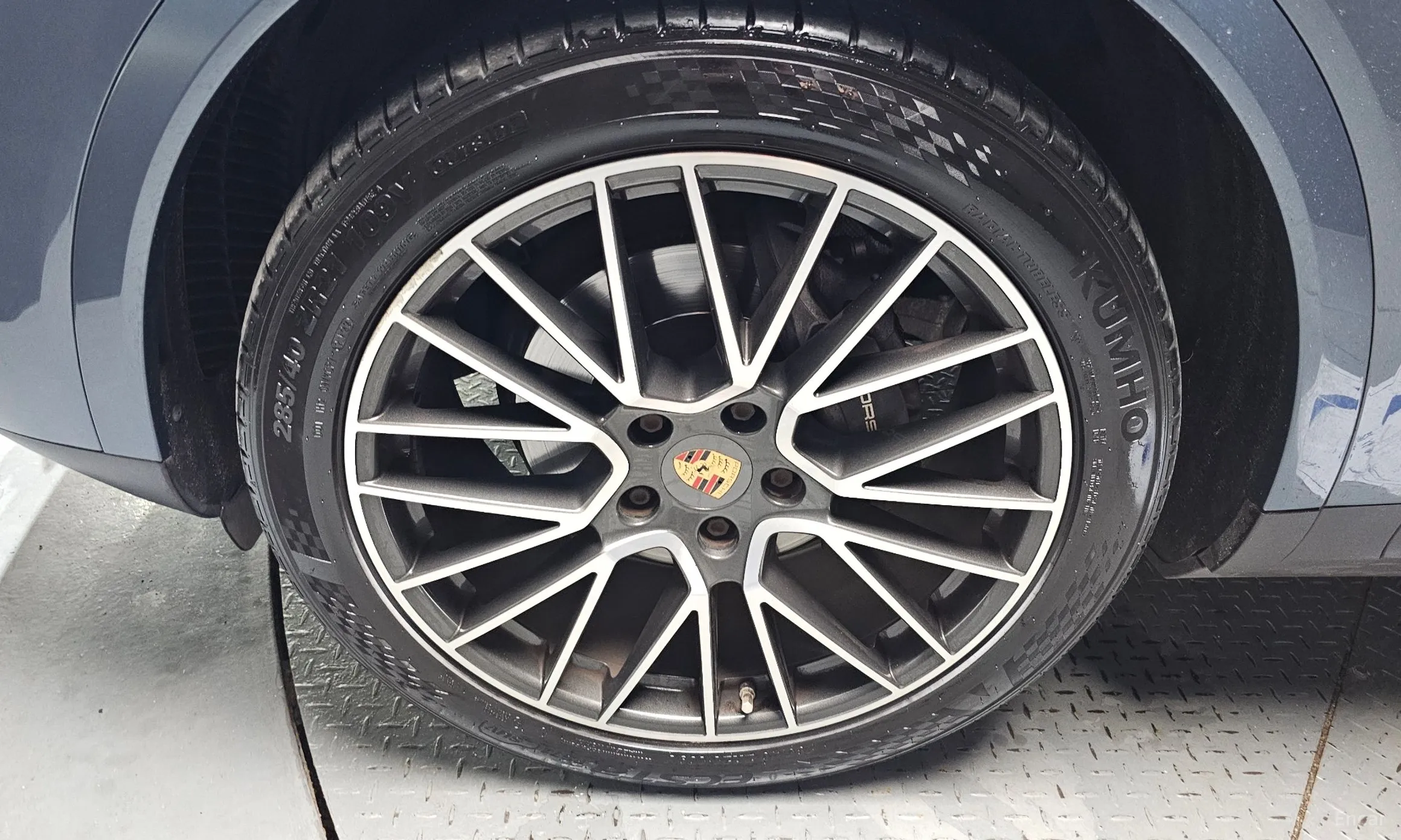 Porsche Cayenne (PO536) превью 5