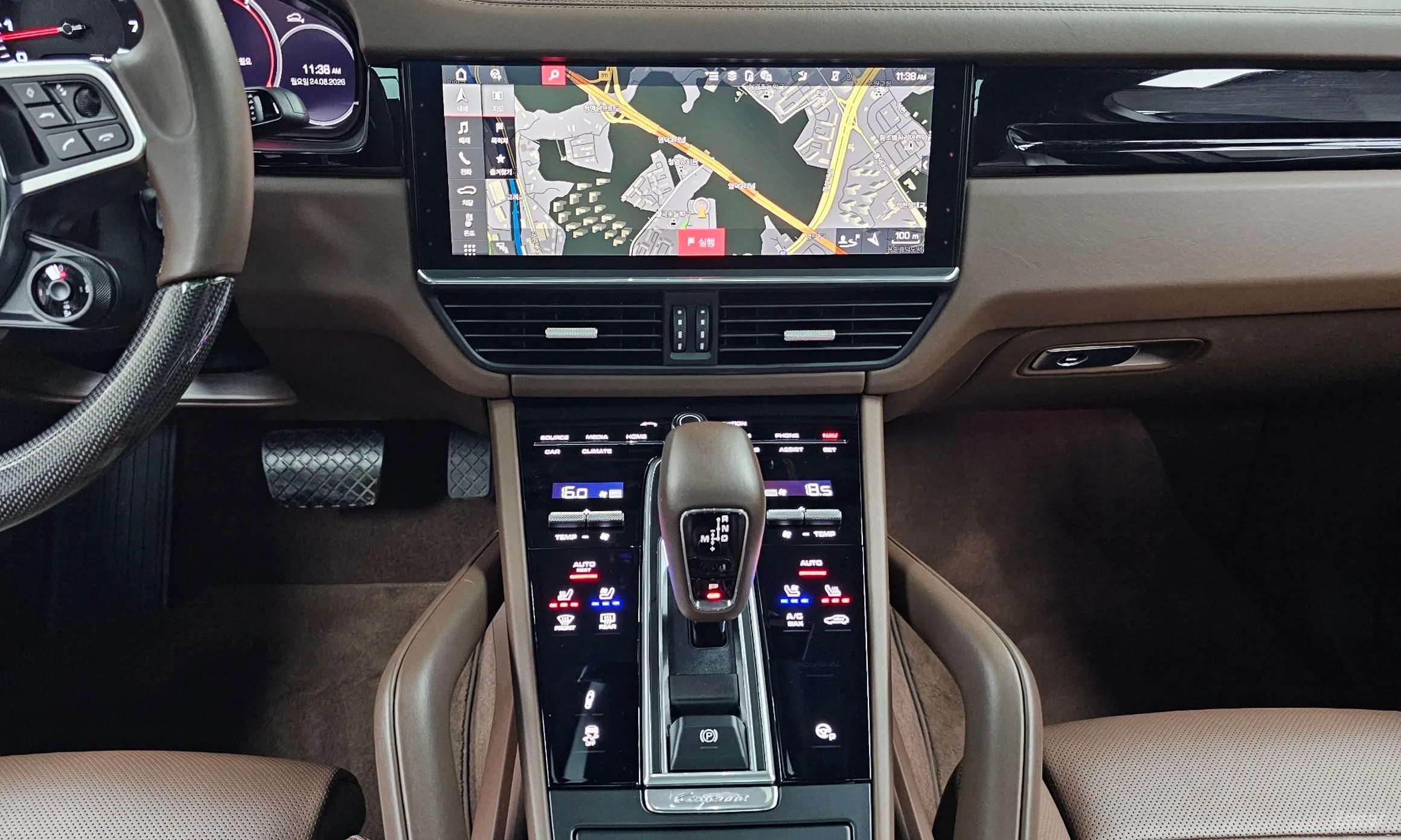 Porsche Cayenne (PO536) превью 12