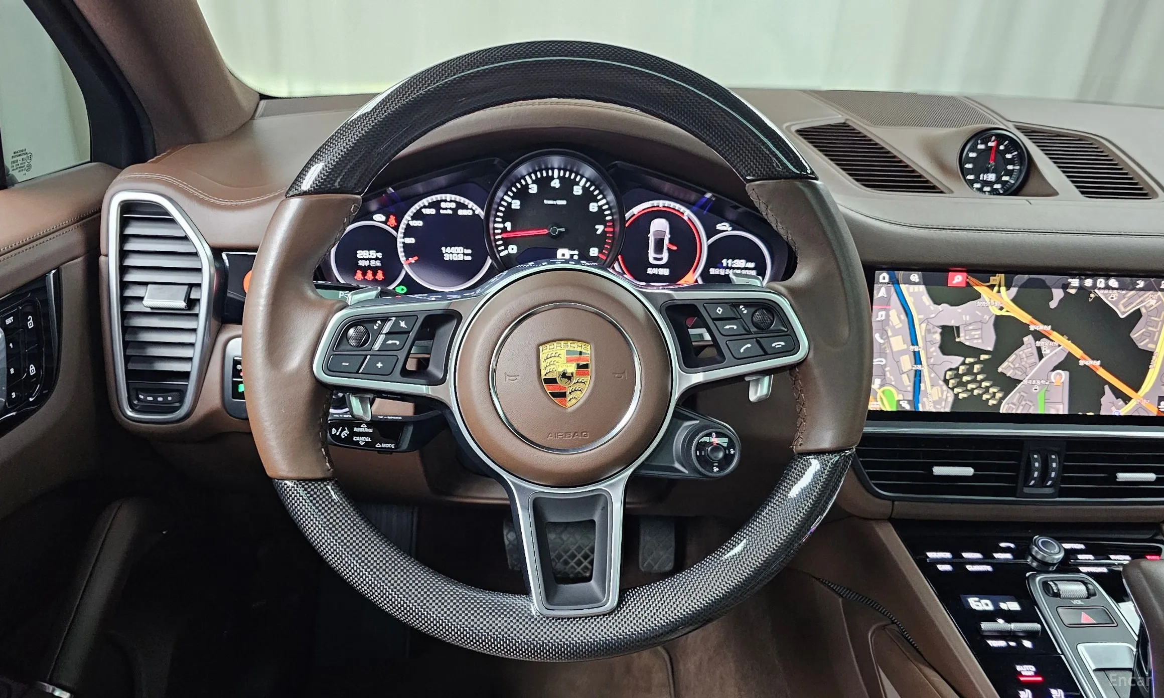 Porsche Cayenne (PO536) превью 13