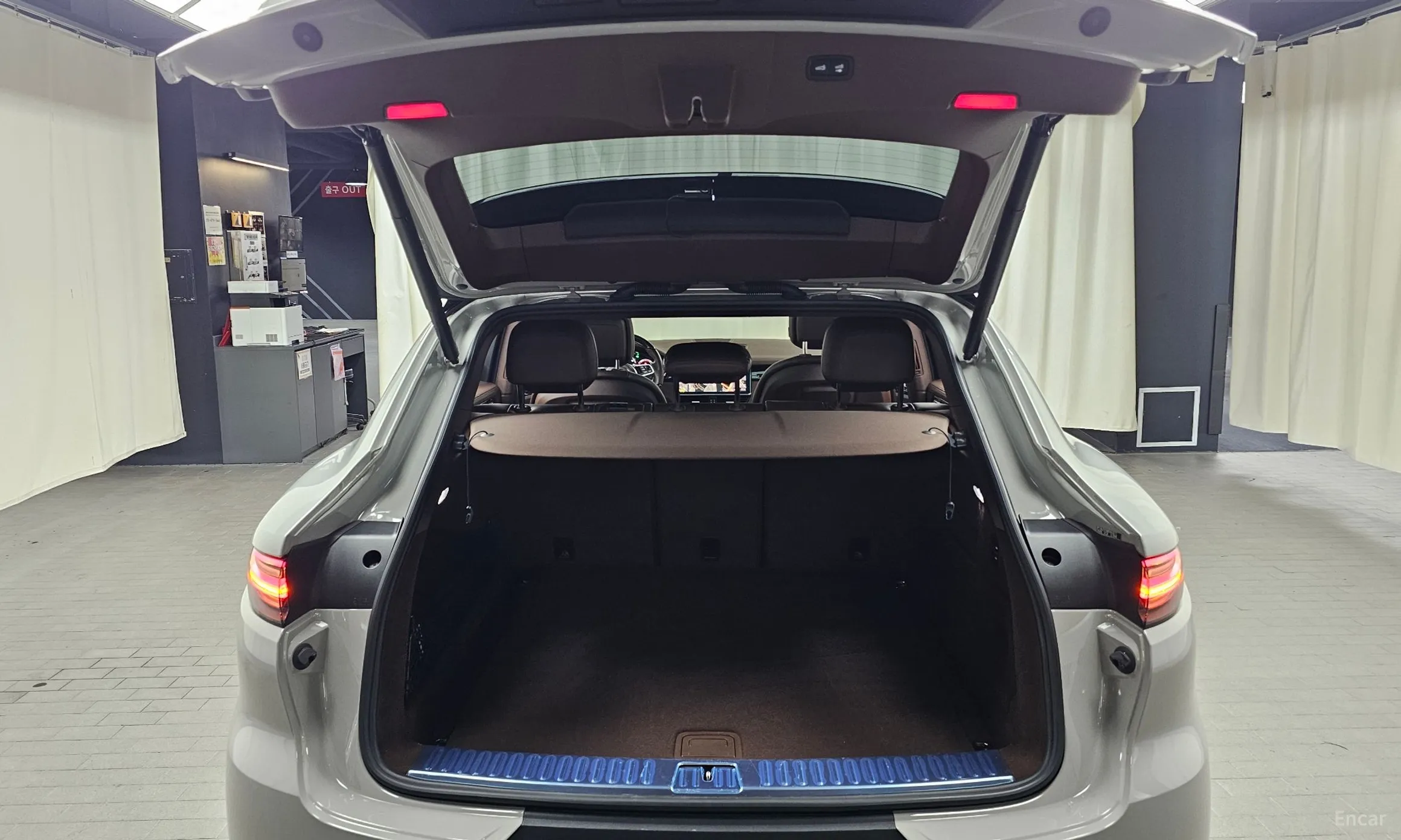 Porsche Cayenne (PO536) превью 19