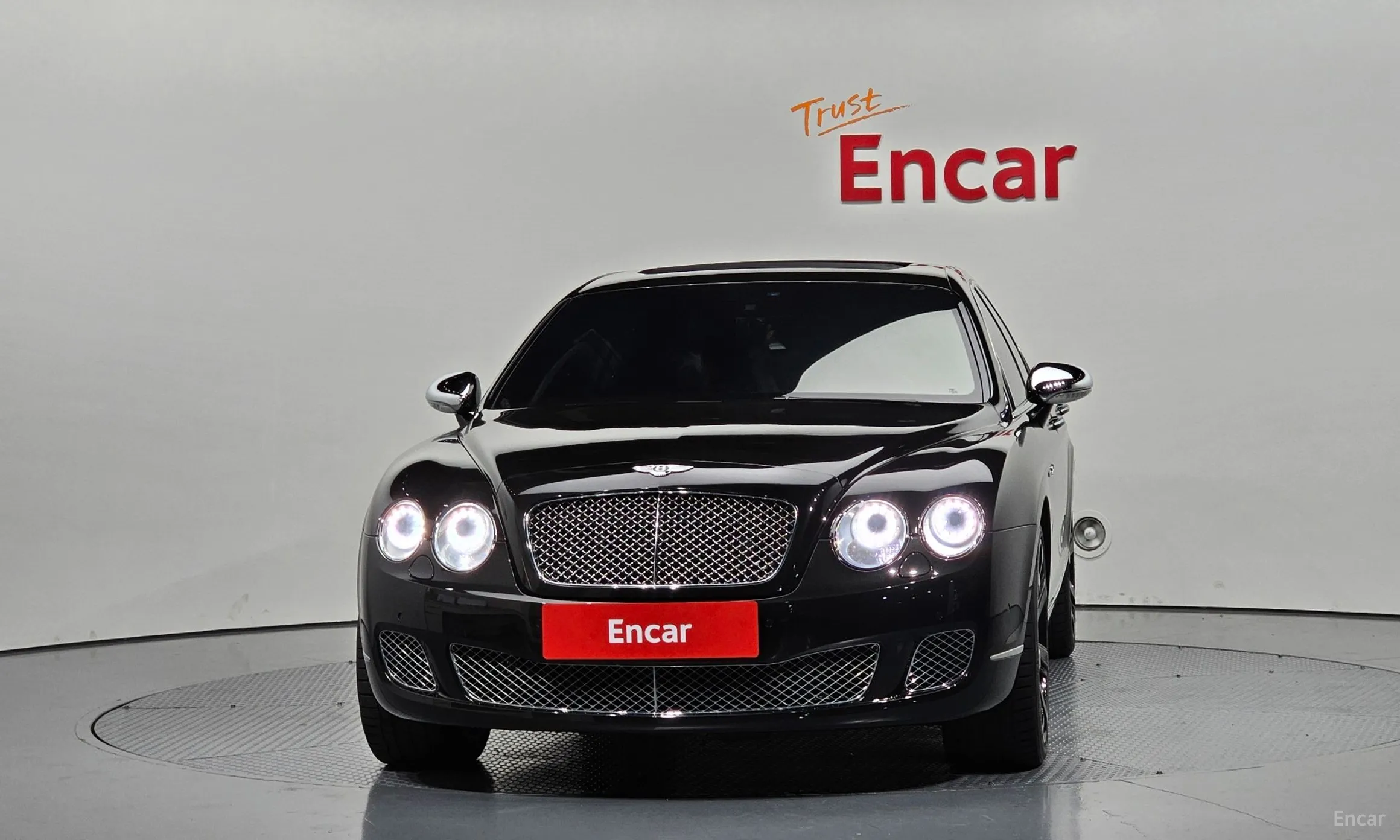 Bentley Flying Spur Gen 1 превью 3